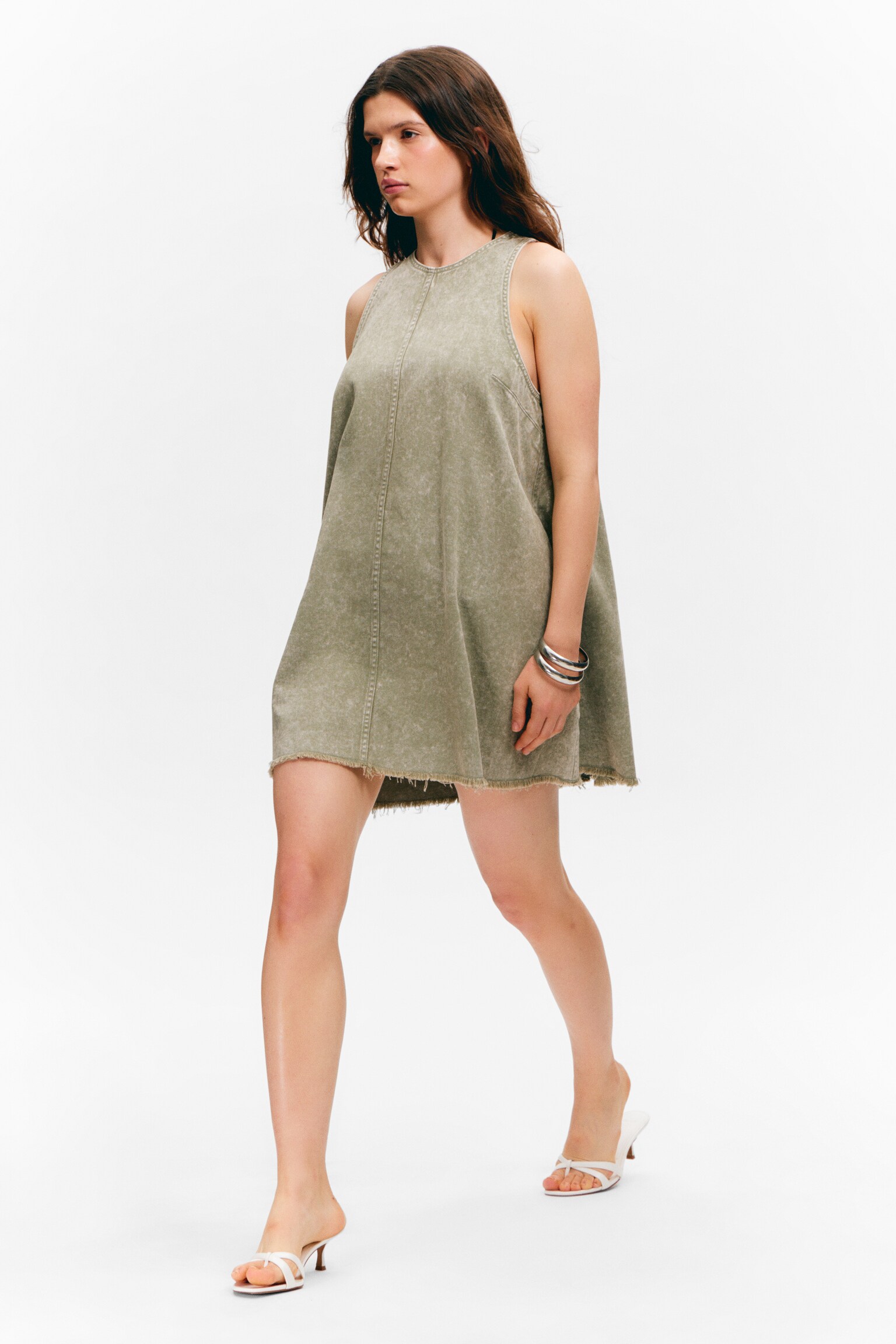 Sleeveless Cotton Twill Mini Dress - Washed Kahki Green/Donkerbruin met wassing/Wit - 4