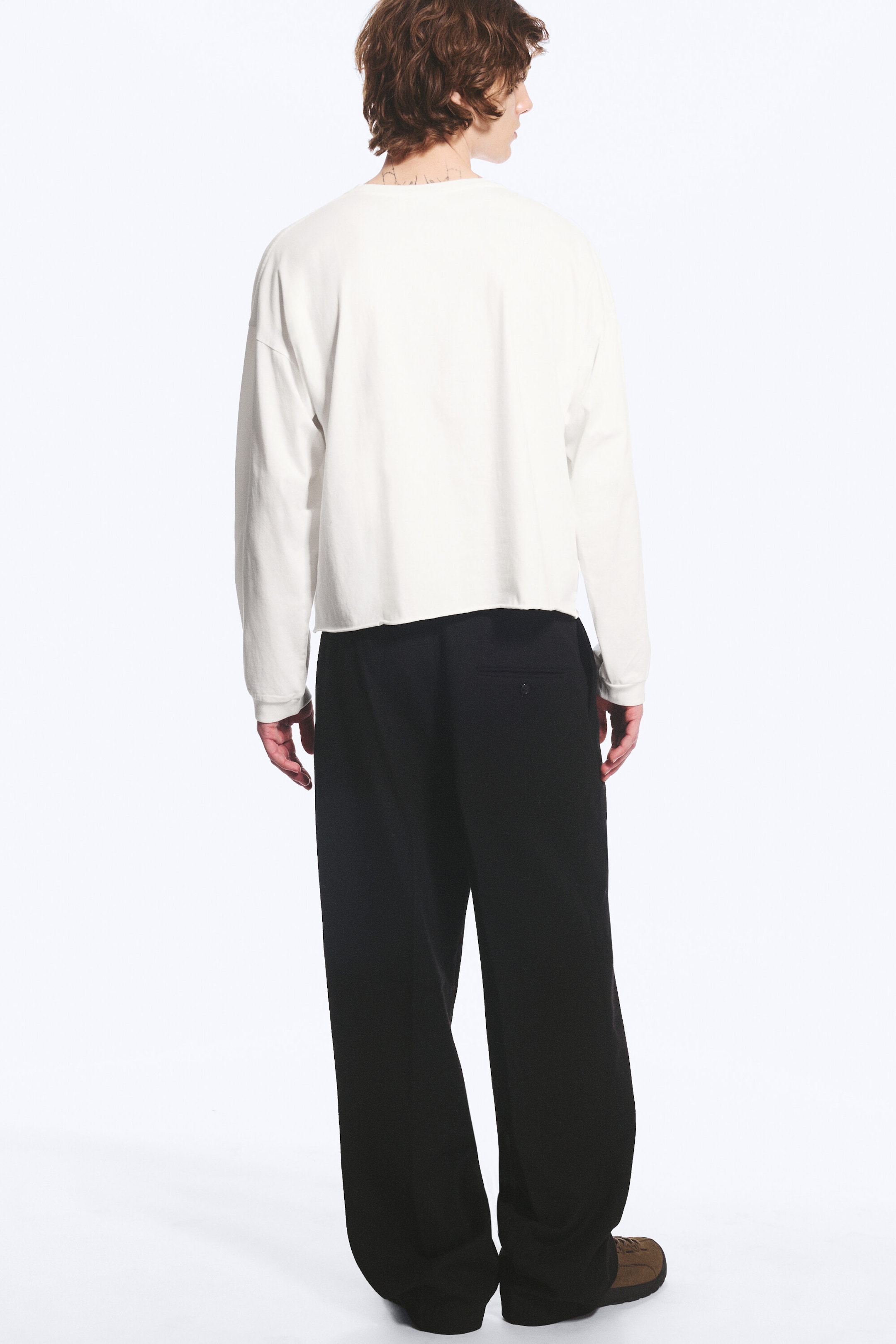 Dusty White - Relaxed Long-Sleeved T-shirt - 2