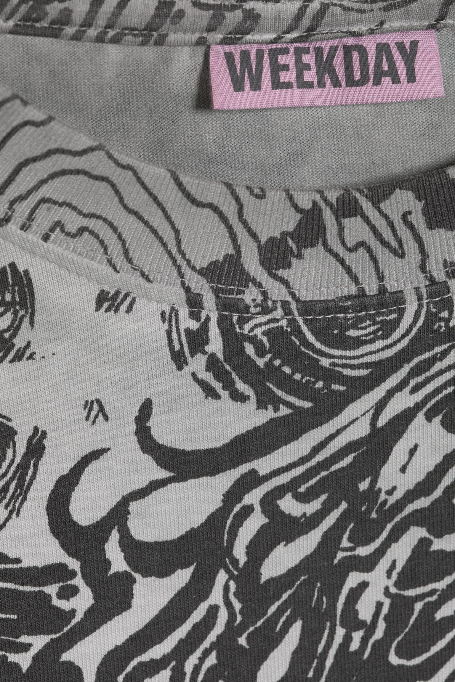 Kastiges Langarmshirt mit Grafikprint-Maulwurfsgrau - Psychedelia - 5