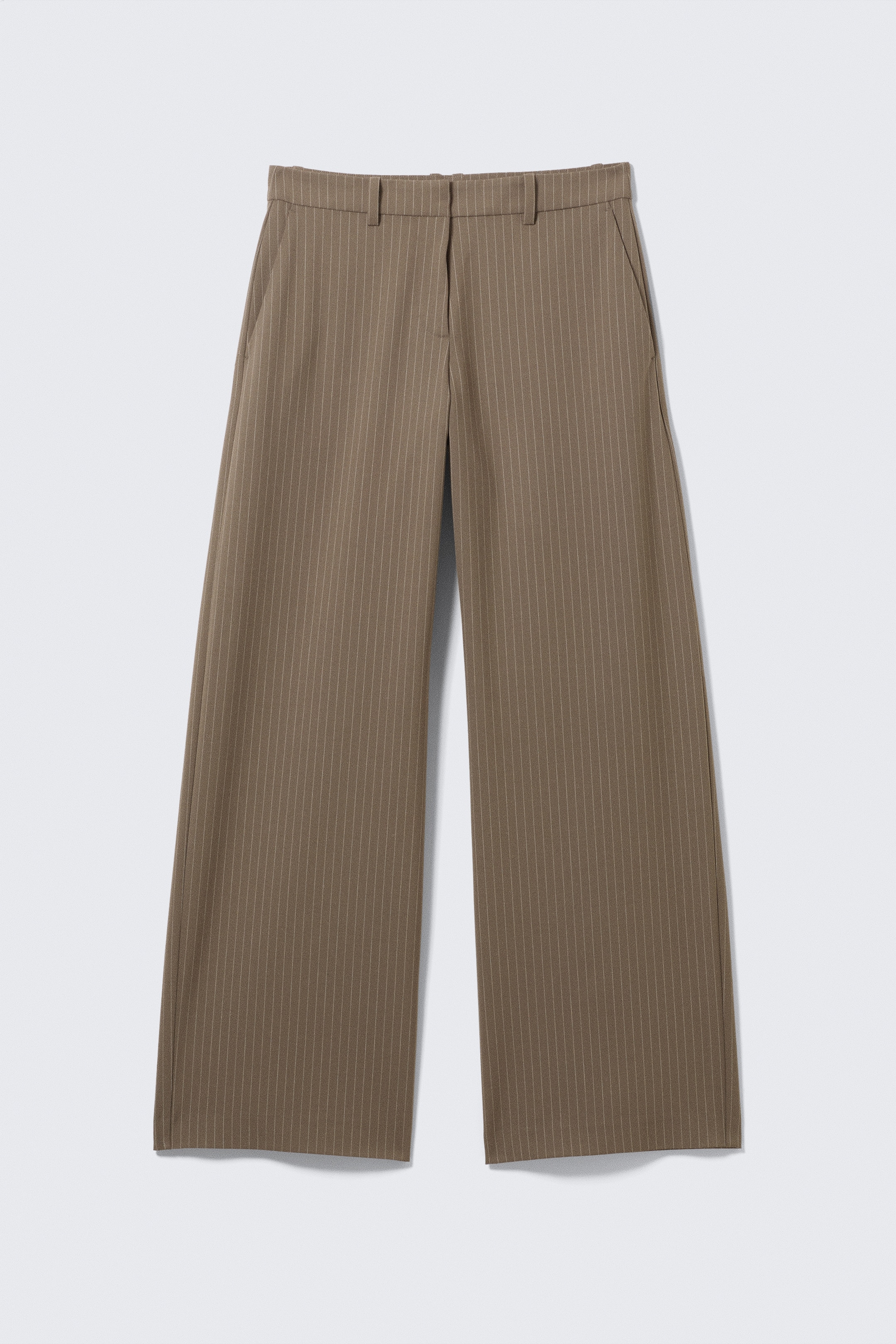 Zobrazit větší obrázek: Low-Waisted Loose Fit Suit Trousers - Pruhovaná tmavá krtčí - ŽENY | H&M CZ 4