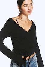 Svart - Omslagsstrikket cardigan med V-hals - 2