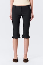 Schwarz - Maßgeschneiderte Caprihose mit mittlerer Bundhöhe - 1