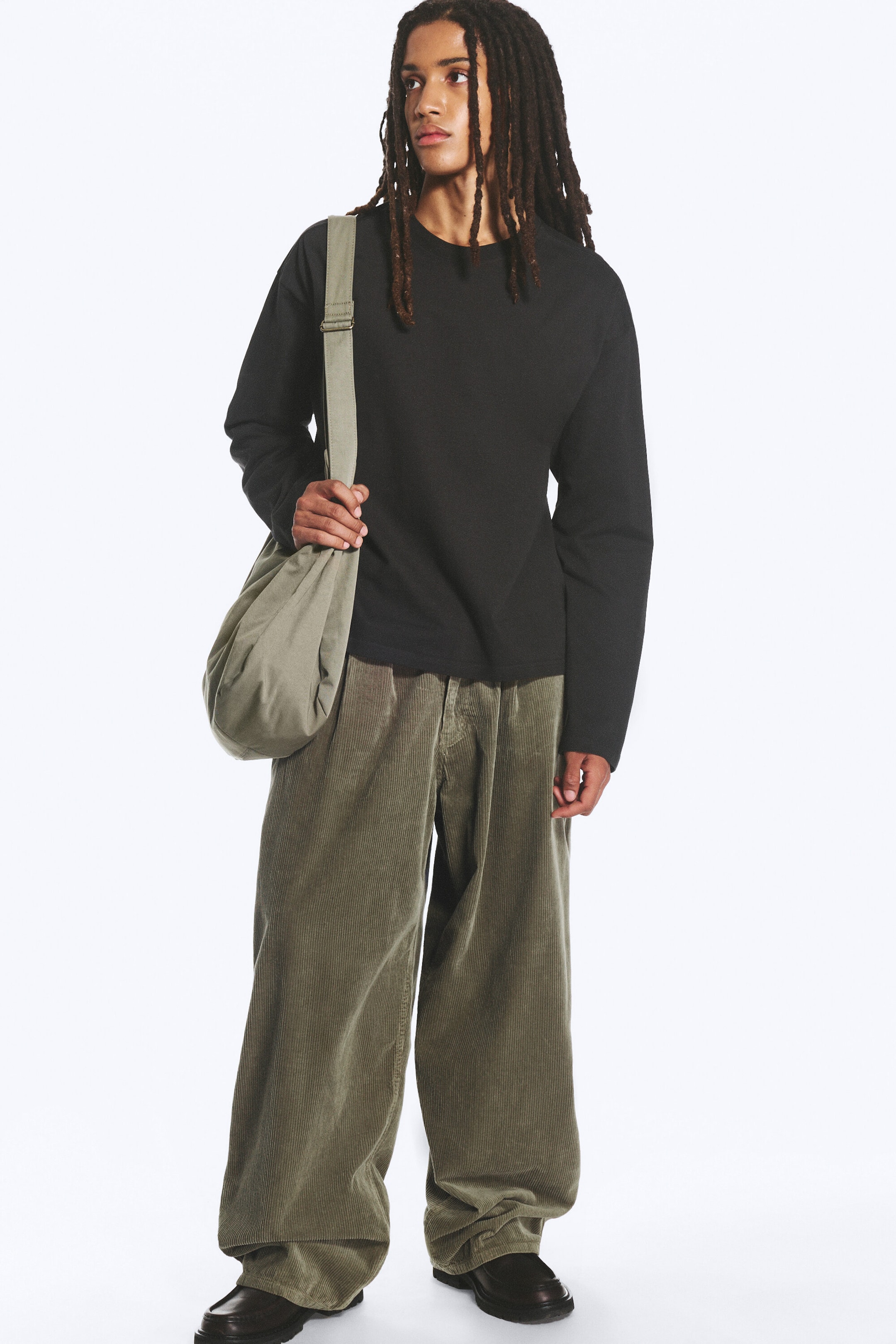 Ausgewaschenes Dunkelgrau - Boxy Longsleeve mit lockerer Passform - 2