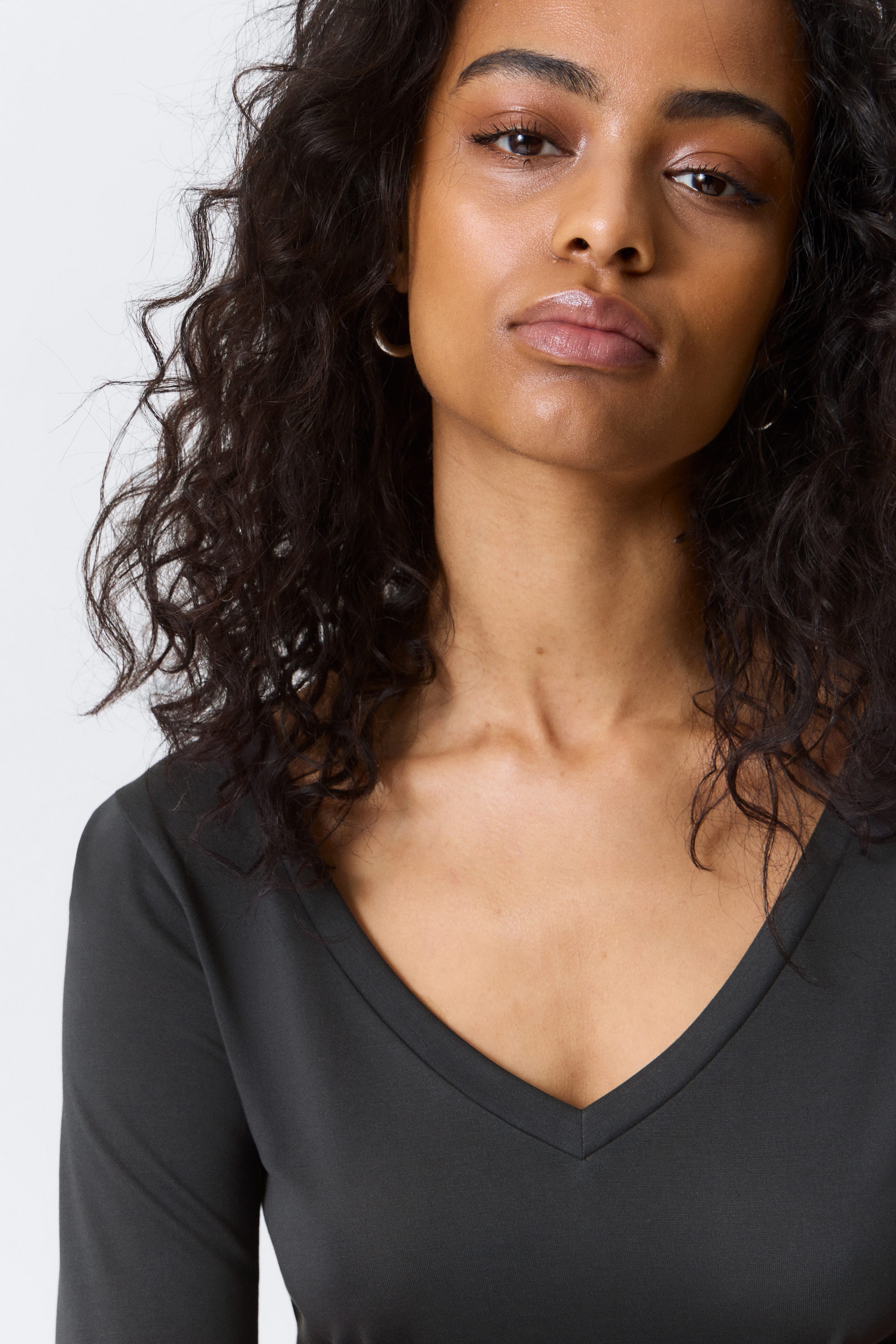 Washed Black - Long-Sleeved V-neck Top - 2