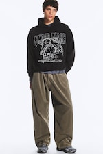 Black - Beyond Reach - Loose Fit Graphic Hoodie - 2