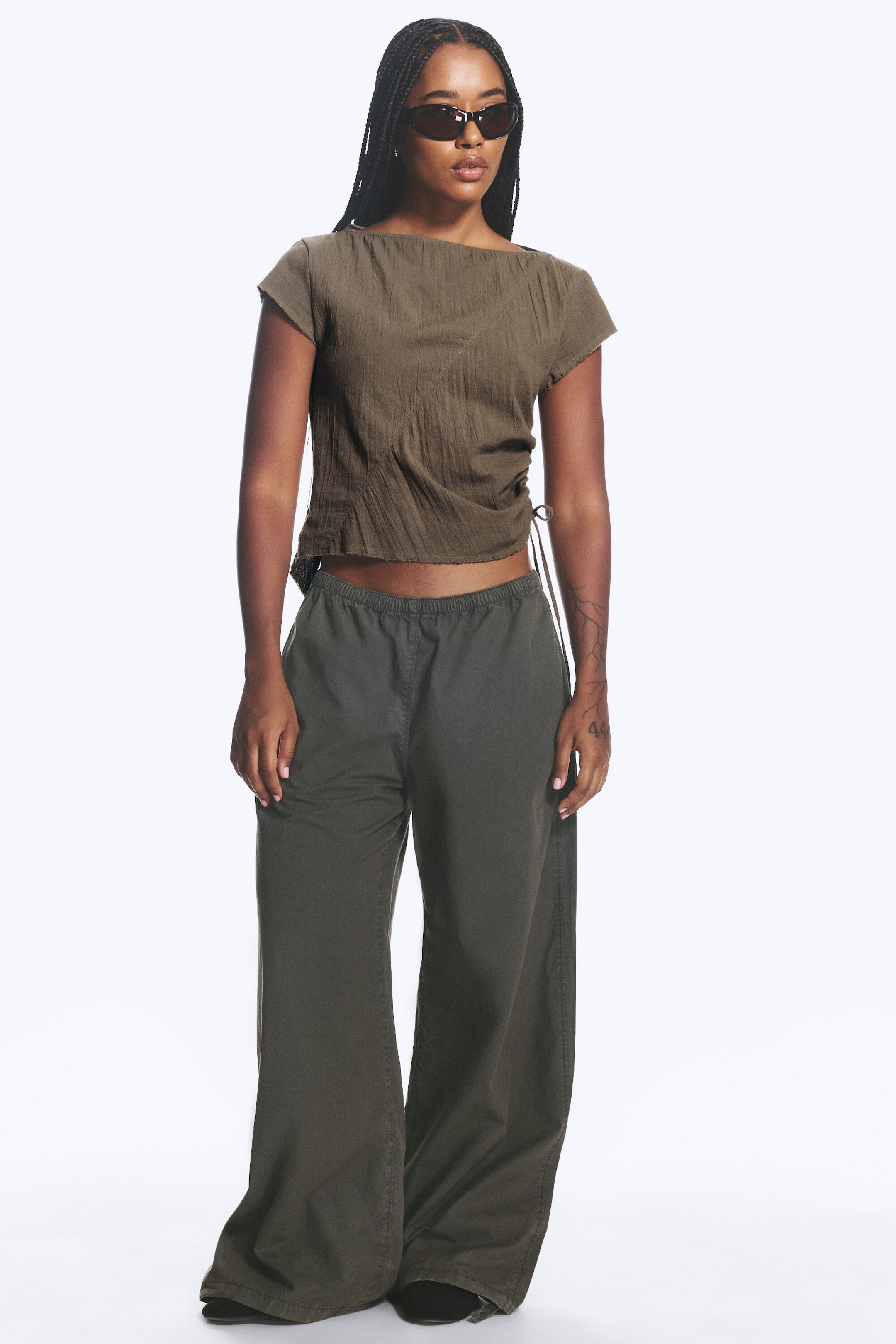 Dark Mole - Ruched Short-Sleeved Top - 2