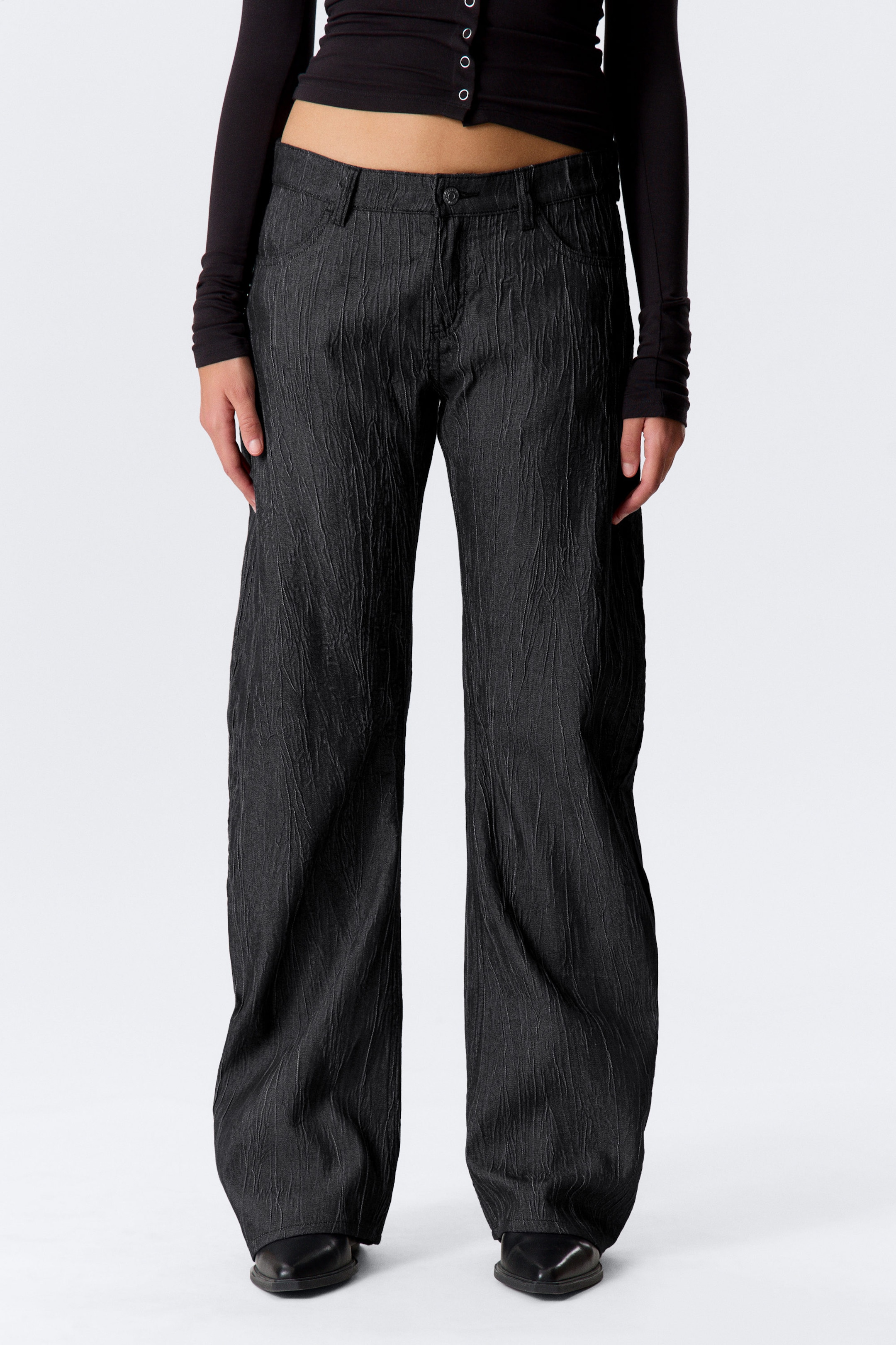 Dunkelblau - Cocoon-Hose mit niedrigem Bund und Crinkle-Optik - 2