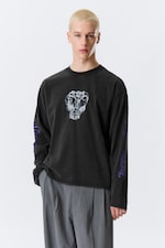 Schwarz - "Midnight Nightmare" - Kastiges Langarmshirt mit Grafikprint - 0