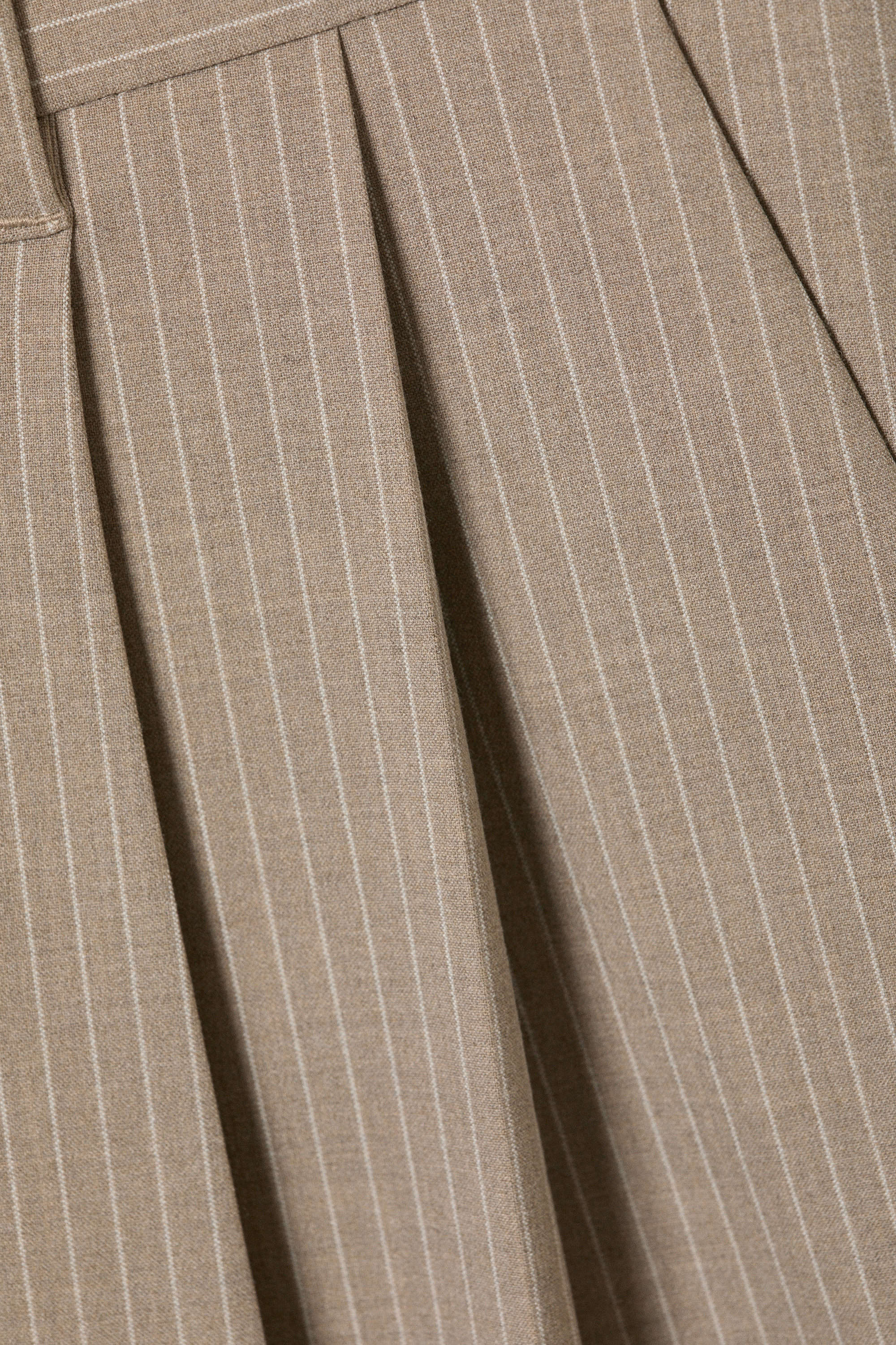 Mélange beige à fines rayures - Pantalon de costume plissé ample Nate - 1