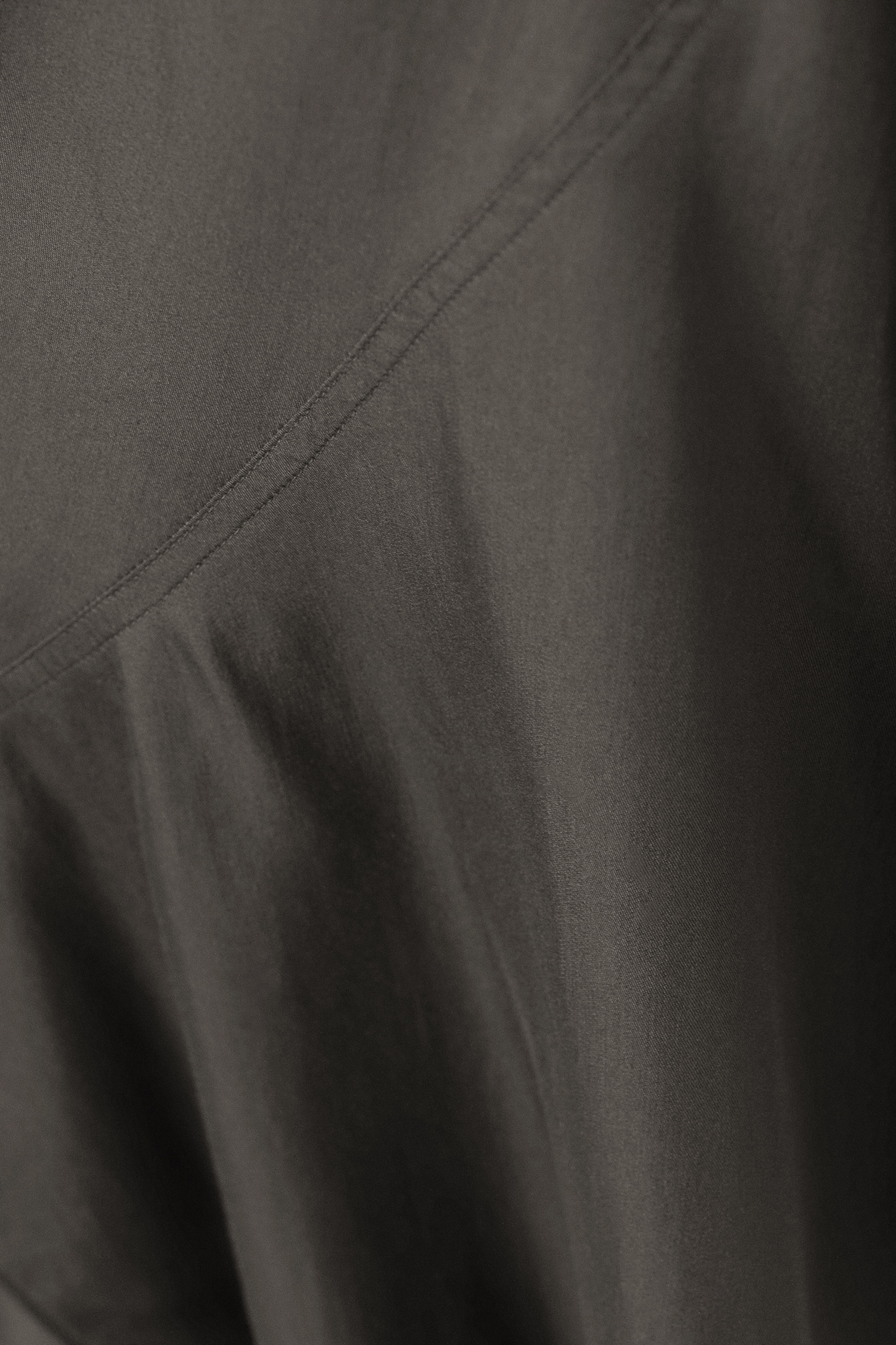 Ver imagem maior: Vestido curto assimétrico de mangas compridas - Cinzento escuro - SENHORA | H&M PT 2
