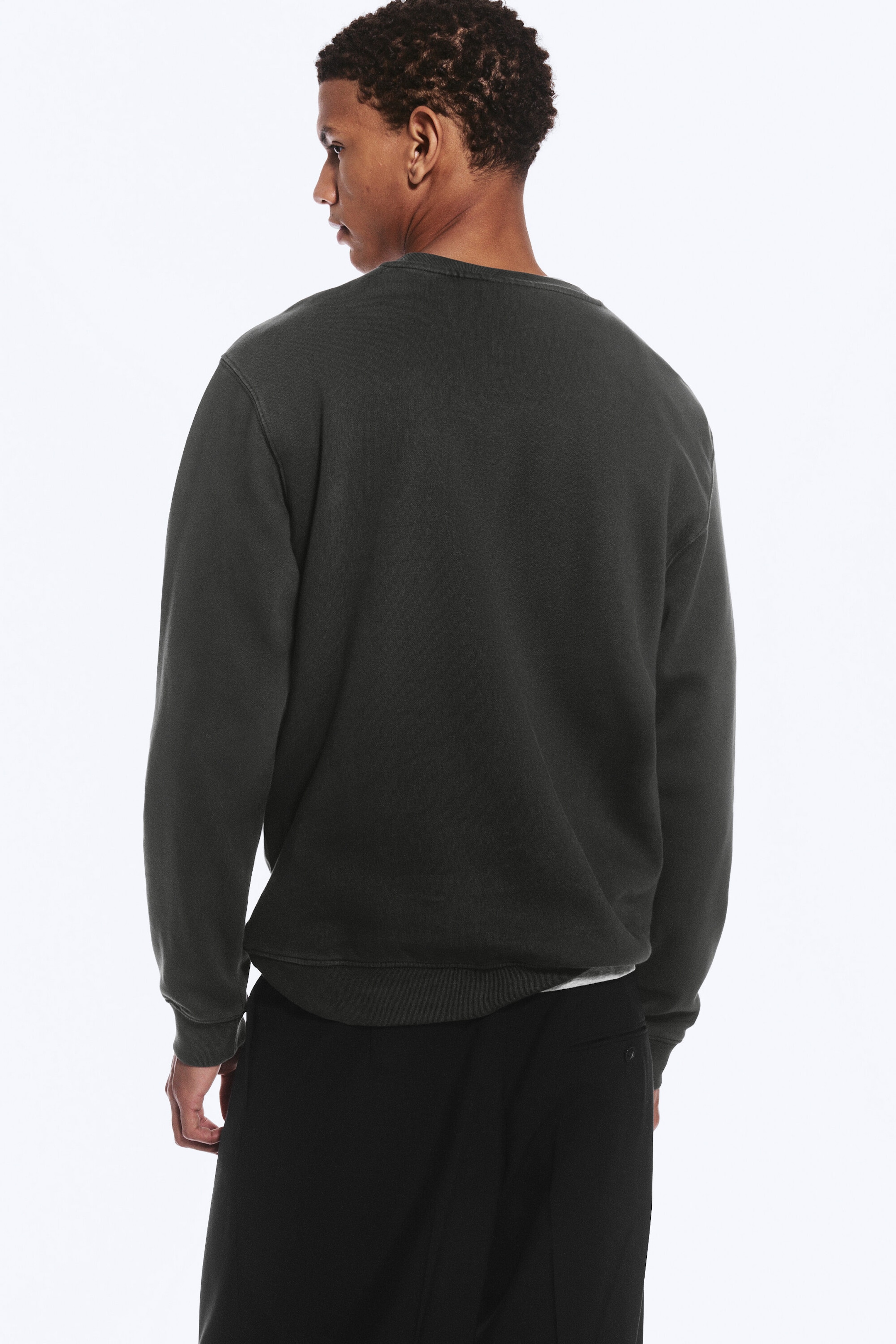 Ausgewaschenes Dunkelgrau - Klassisches Sweatshirt - 2