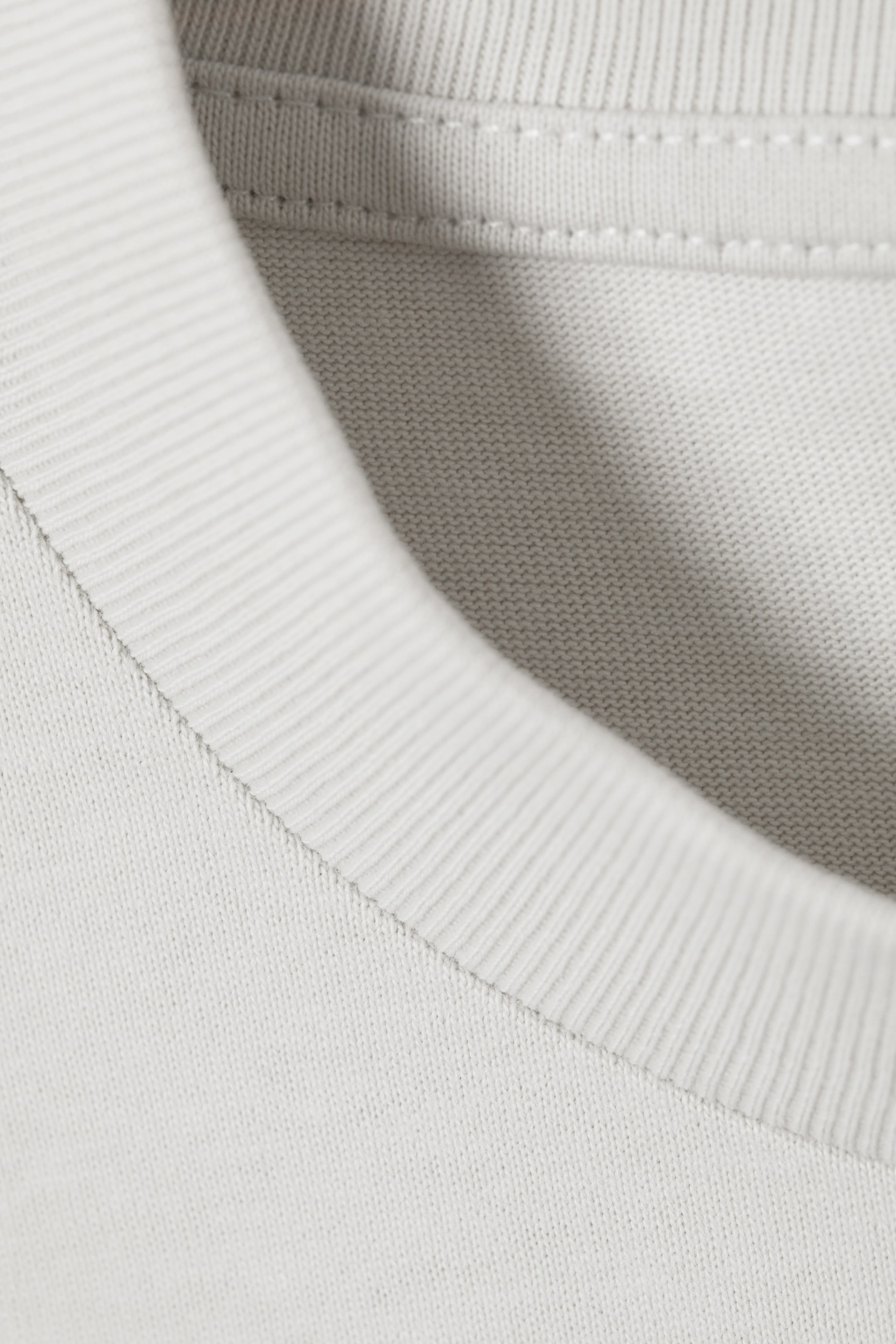 View larger image: Great Heavyweight T-shirt - Light Grey - Men | H&M GB 2