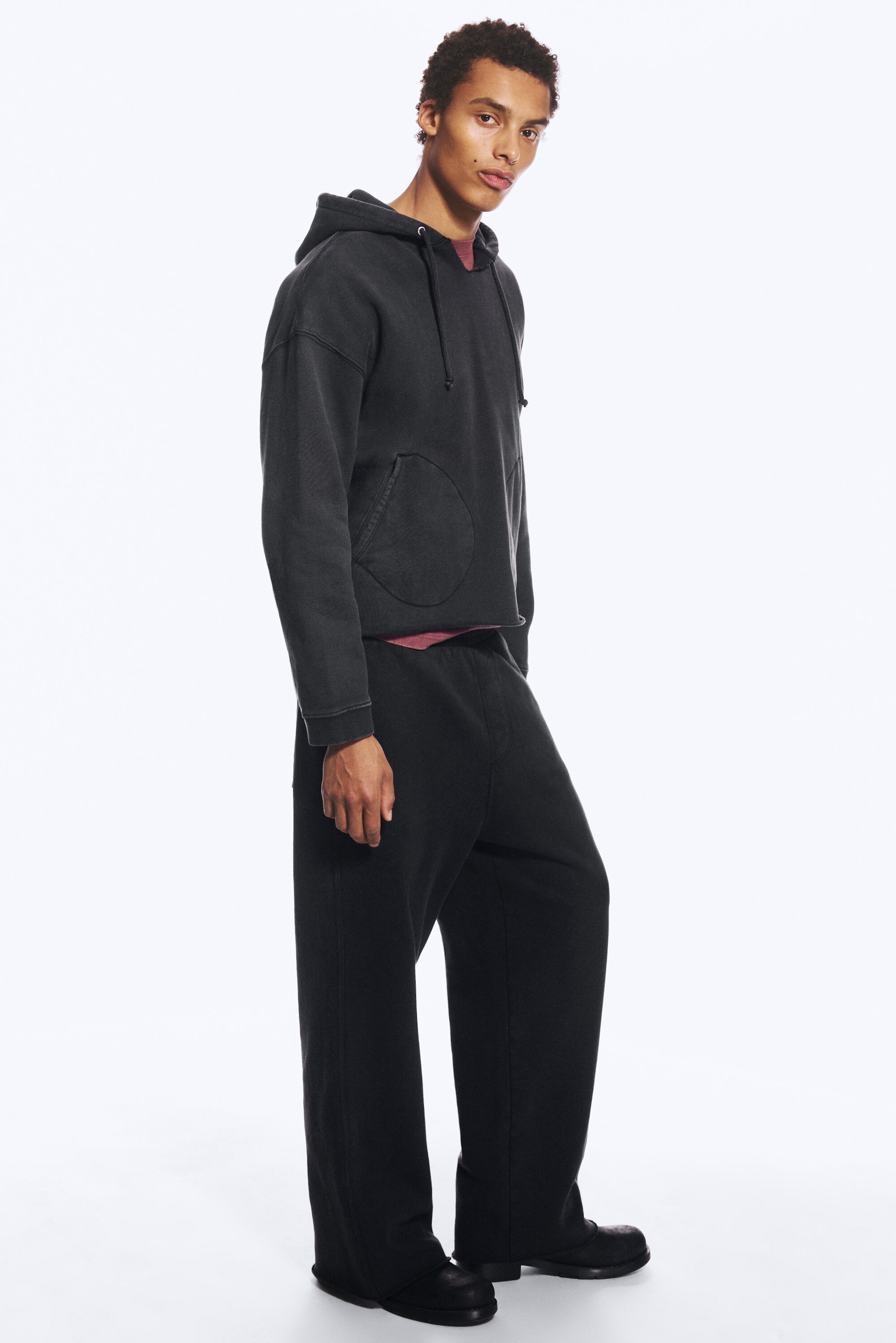 Schwarz - Weite Sweatpants mit mittlerem Bund und Waschung - 2