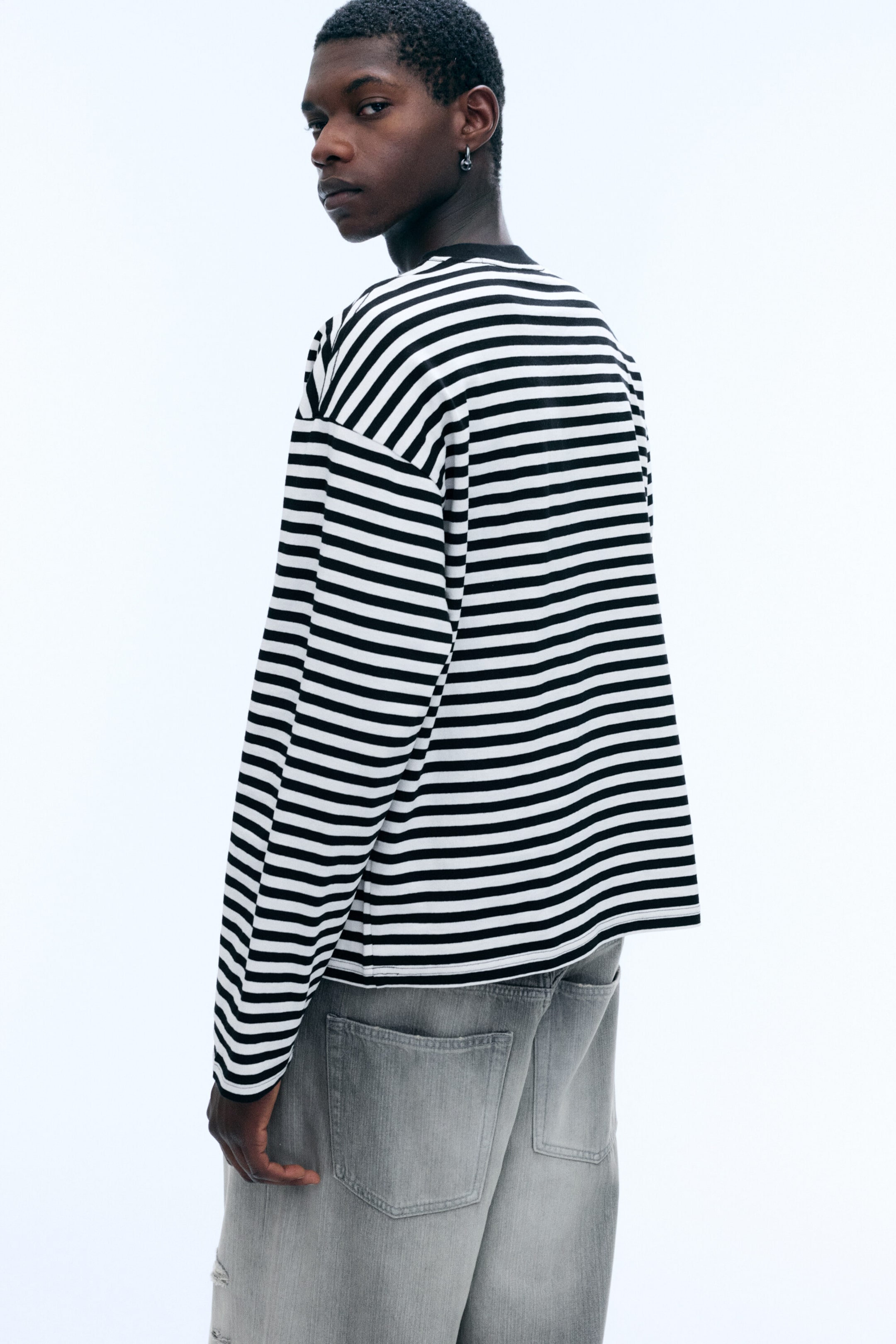 Striped White/Black - Loose Boxy Long-Sleeved T-shirt - 2