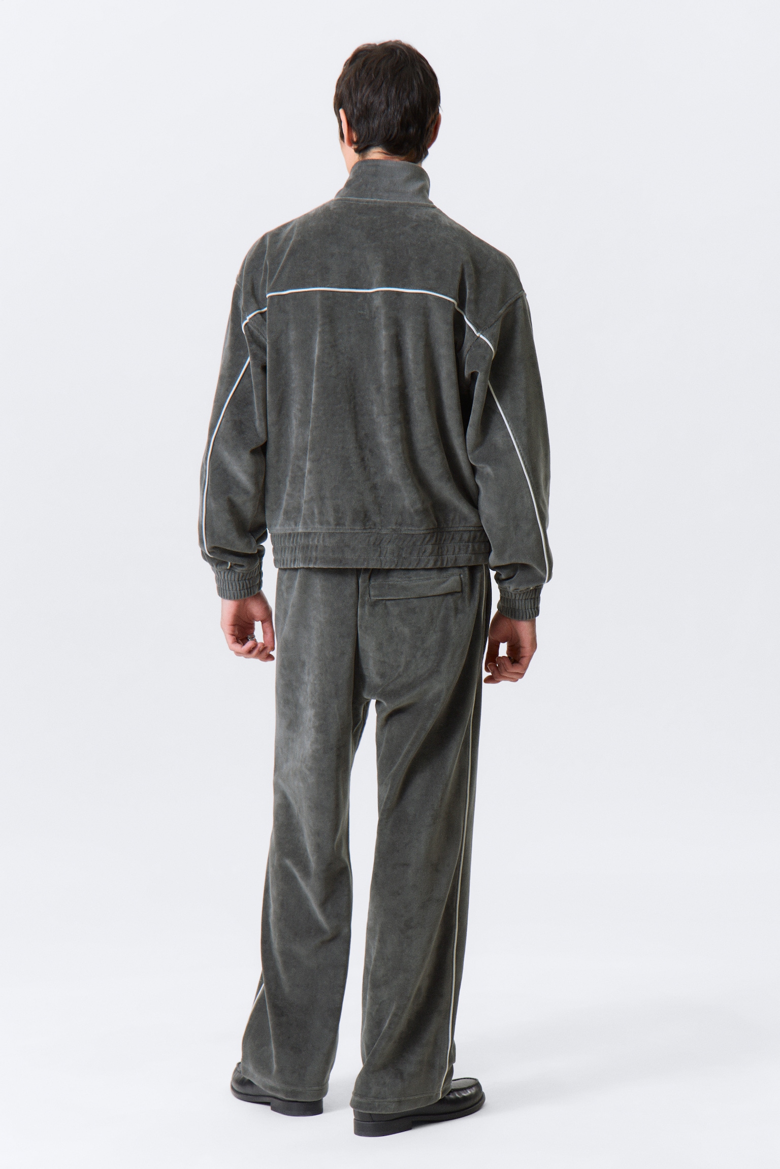 Voľná velúrová tepláková bunda - Tmavosivá - 3