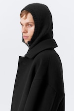 Schwarz - Weiche Strickhaube mit Reißverschluss - 1