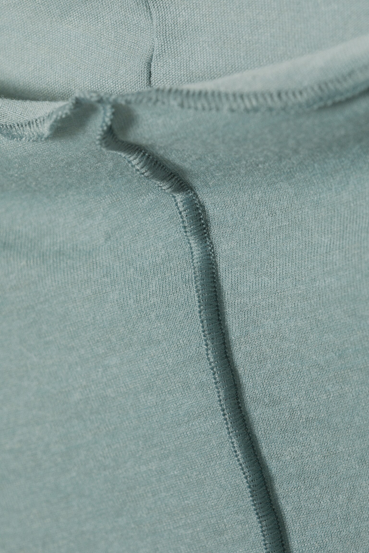 Slim Fit Long-Sleeved Mock-Neck Top - Turquoise/Beige/Black - 4