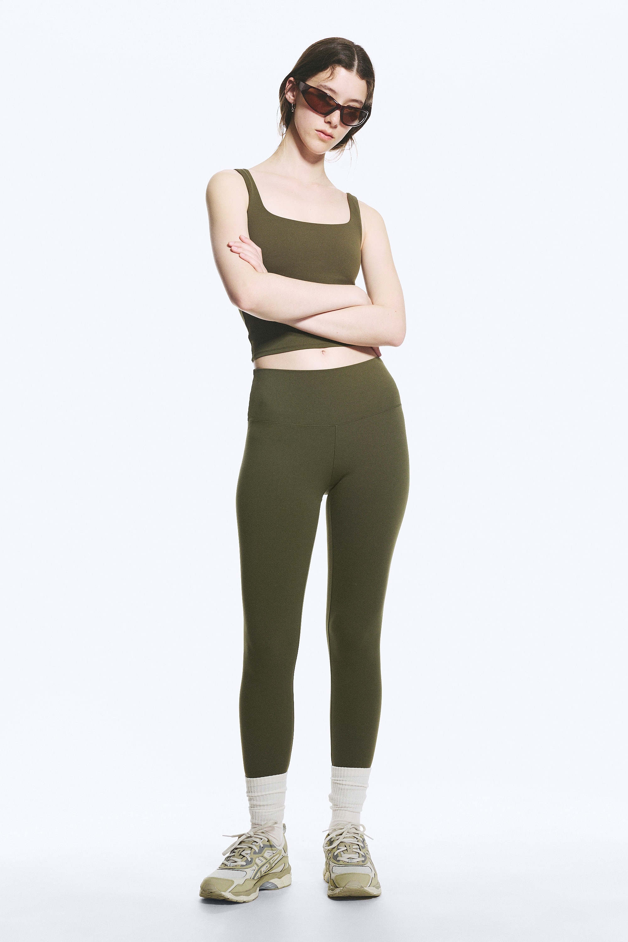 Högmidjade sporttights