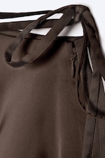 Dark Brown - Cut-out Minikjol i satin - 2