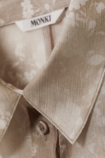 Floral pattern - Fitted Tie-Back Sheer Shirt - 2