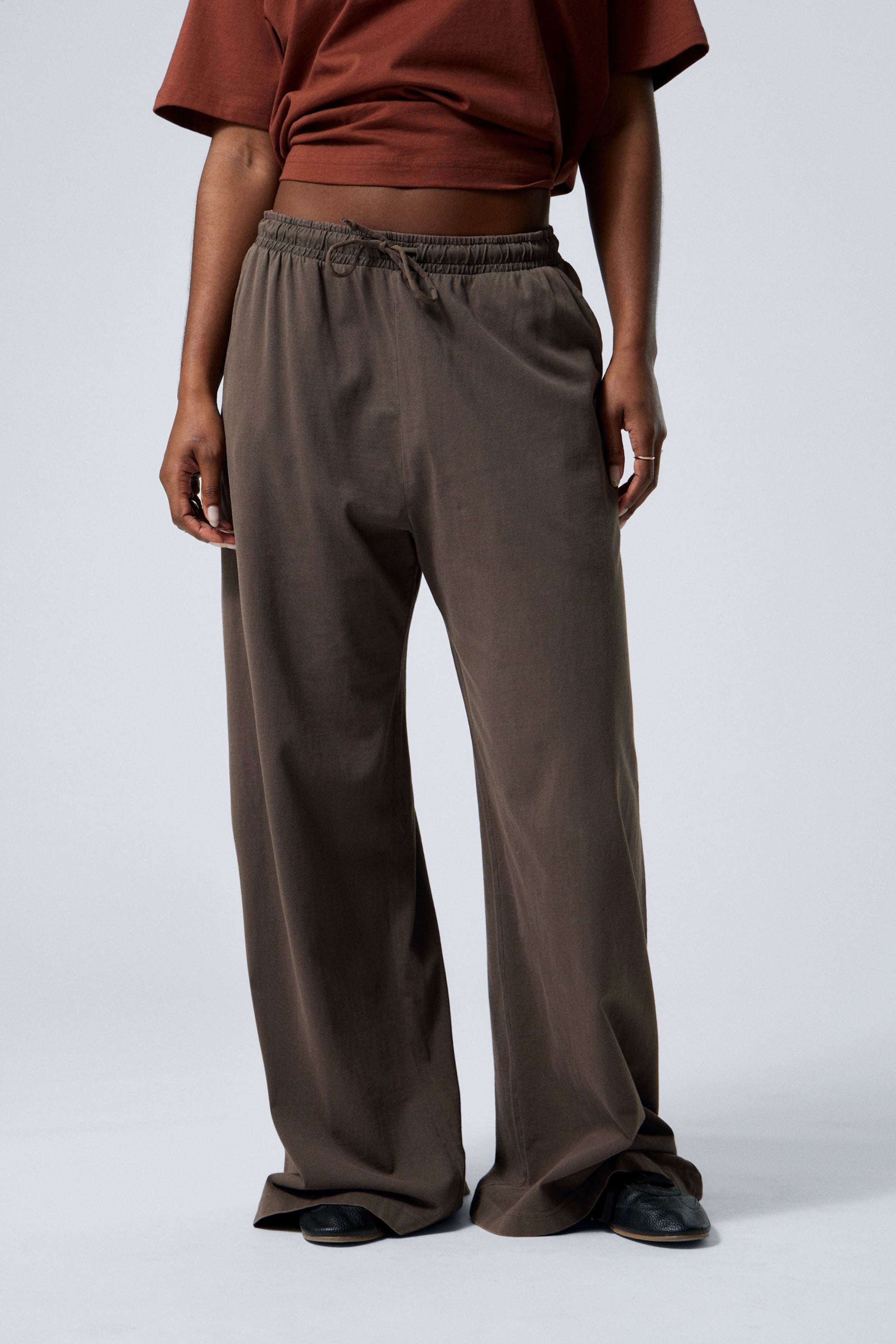 #4F453F - Loose Fit Wide Leg Jersey Trousers - 2