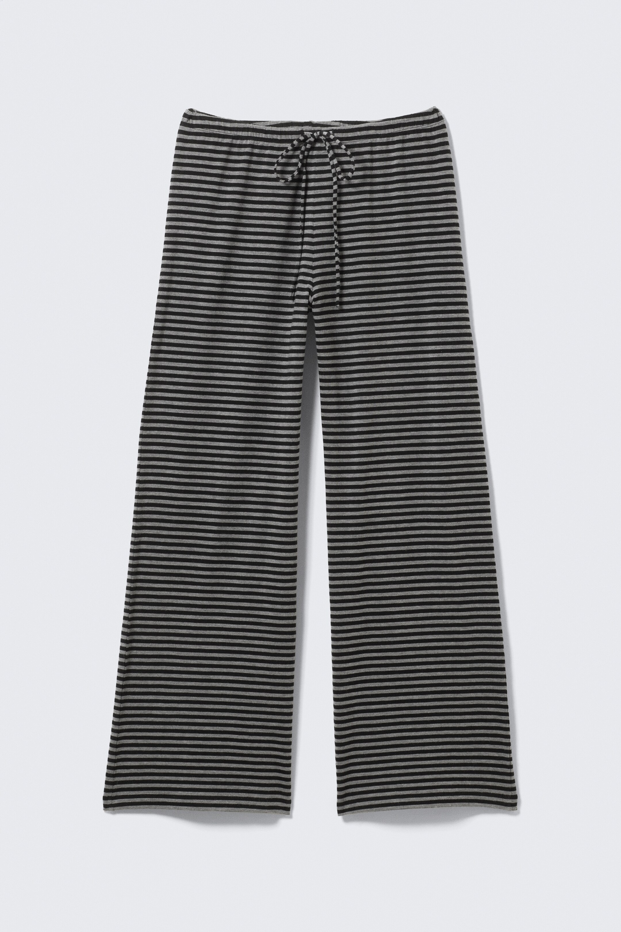 Vezi imaginea mai mare: Wide-Leg Pull-On Lyocell Trousers - Black & Grey Stripes - FEMEI | H&M RO 4