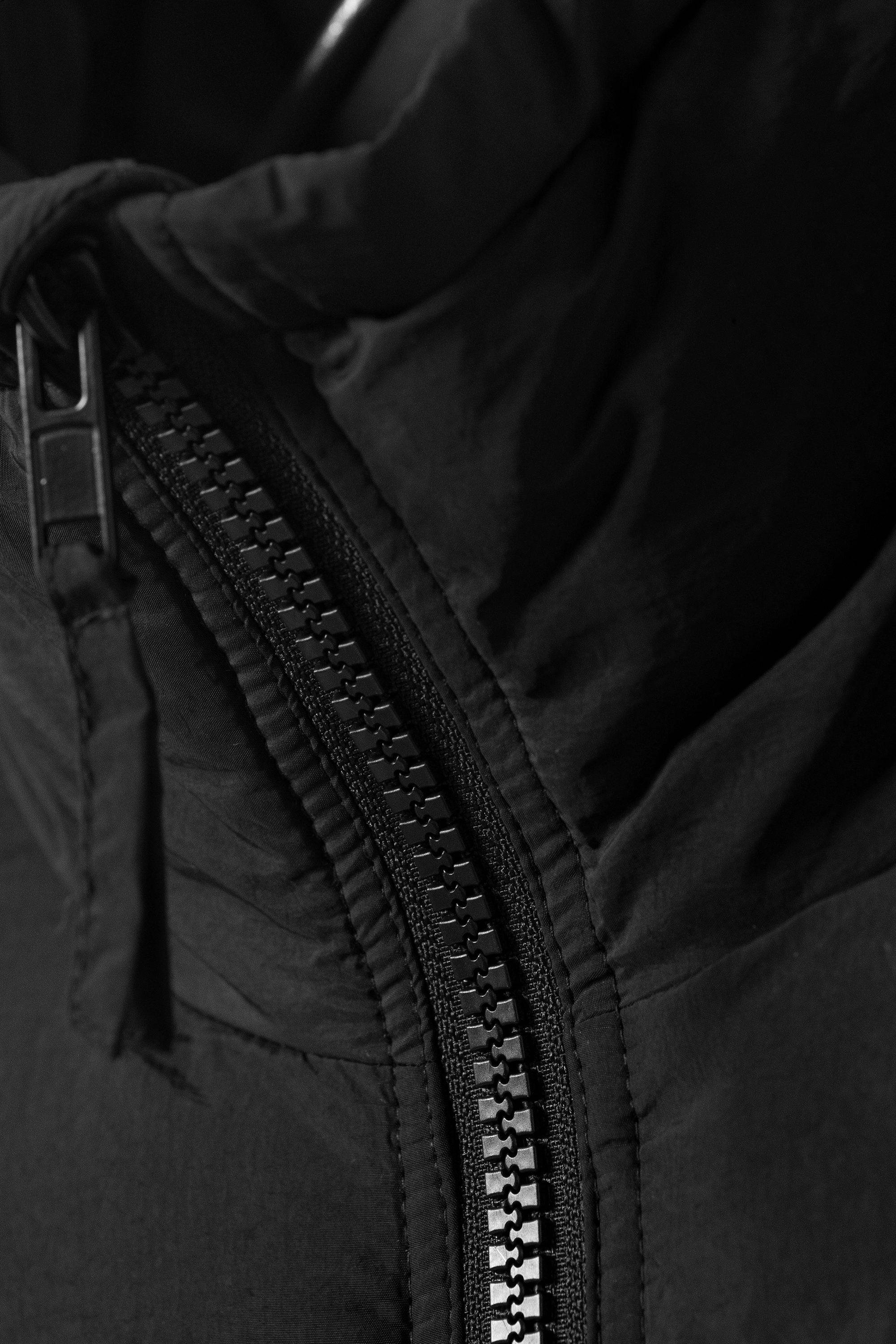 Black - Drawstring Nylon Puffer Jacket - 5