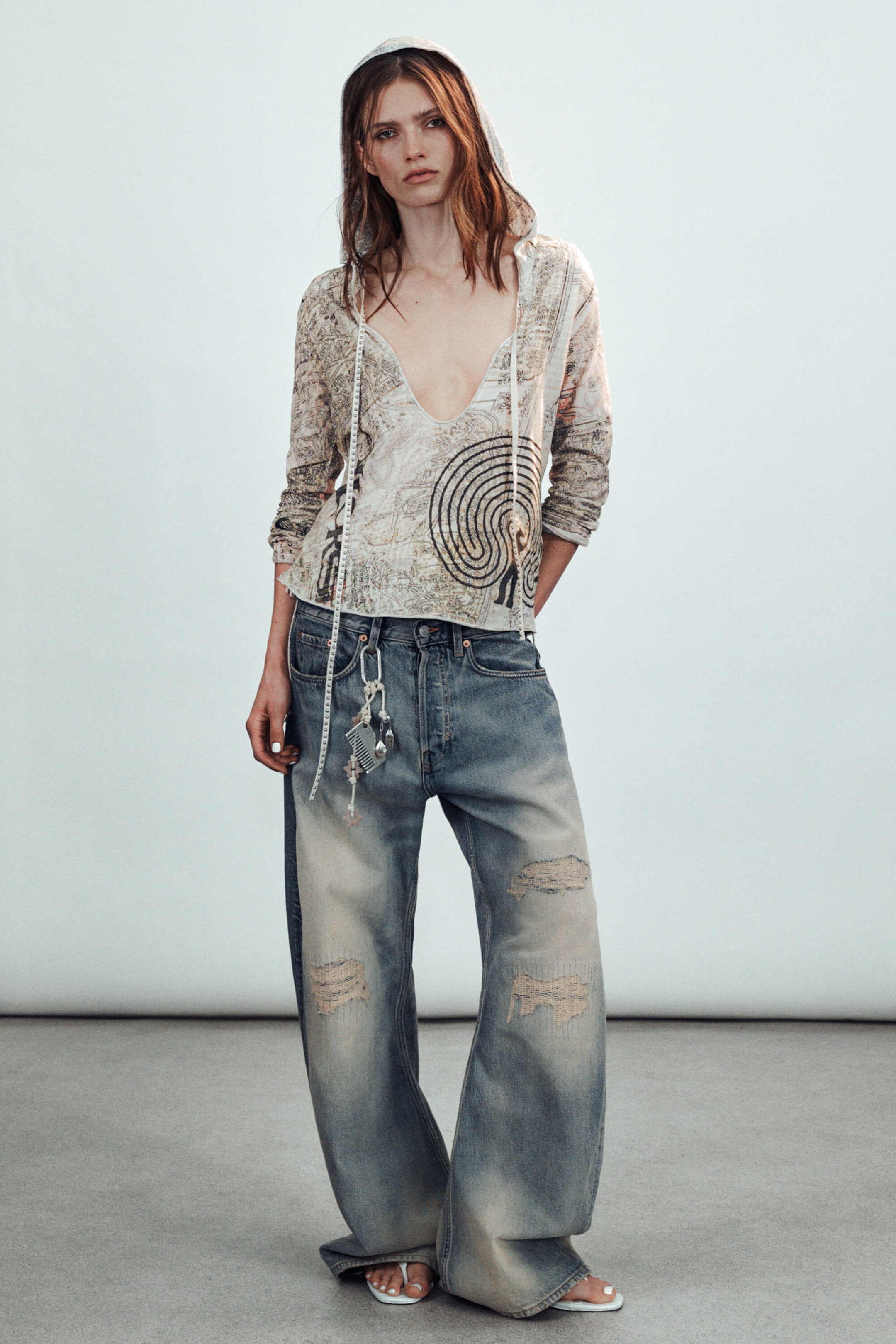 Dusty Mole - Printed Hooded Stud Top - 2