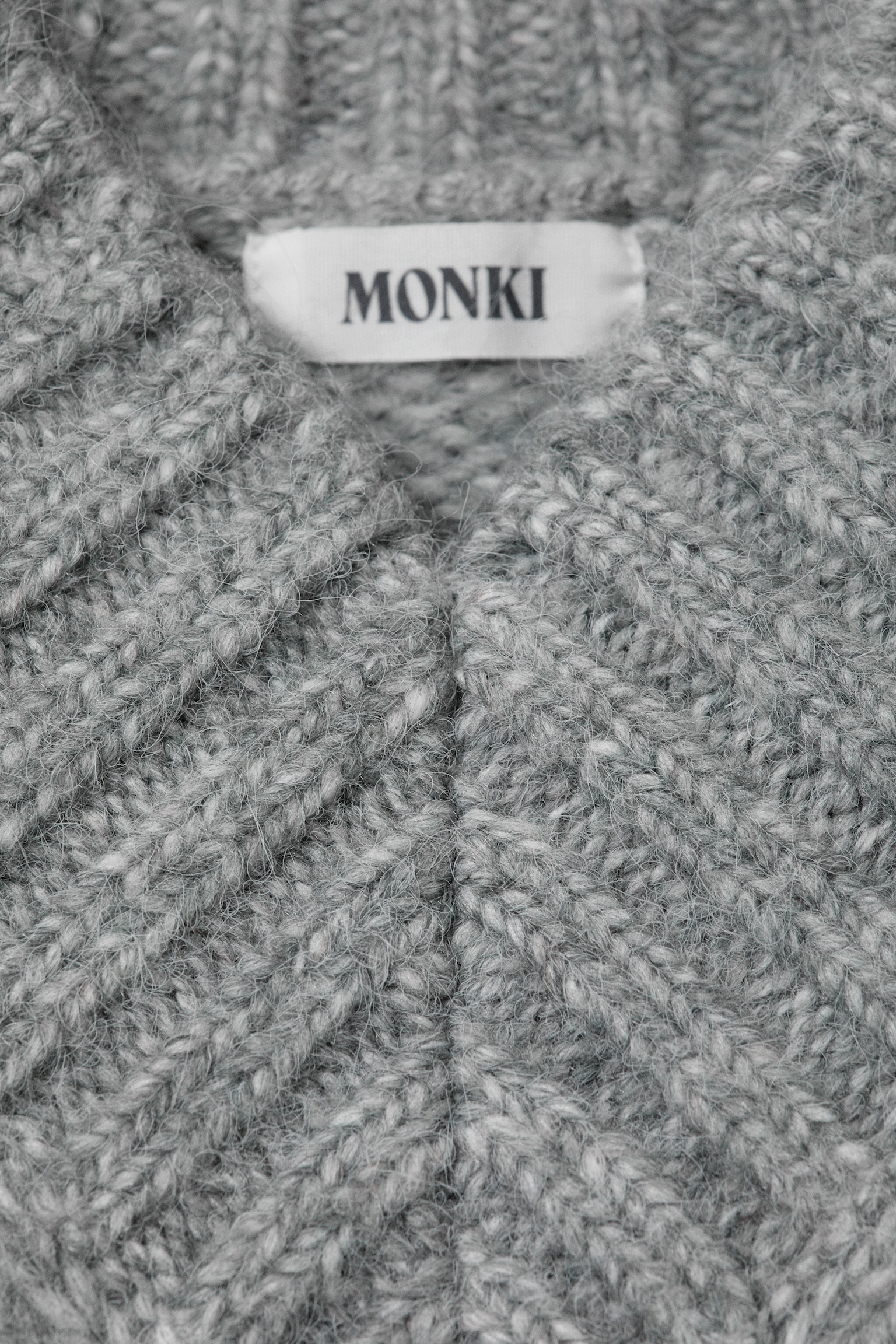 Oversized Knitted V-neck Sweater - Grey Melange/Brown & Orange Stripe/Striped Yellow - 5