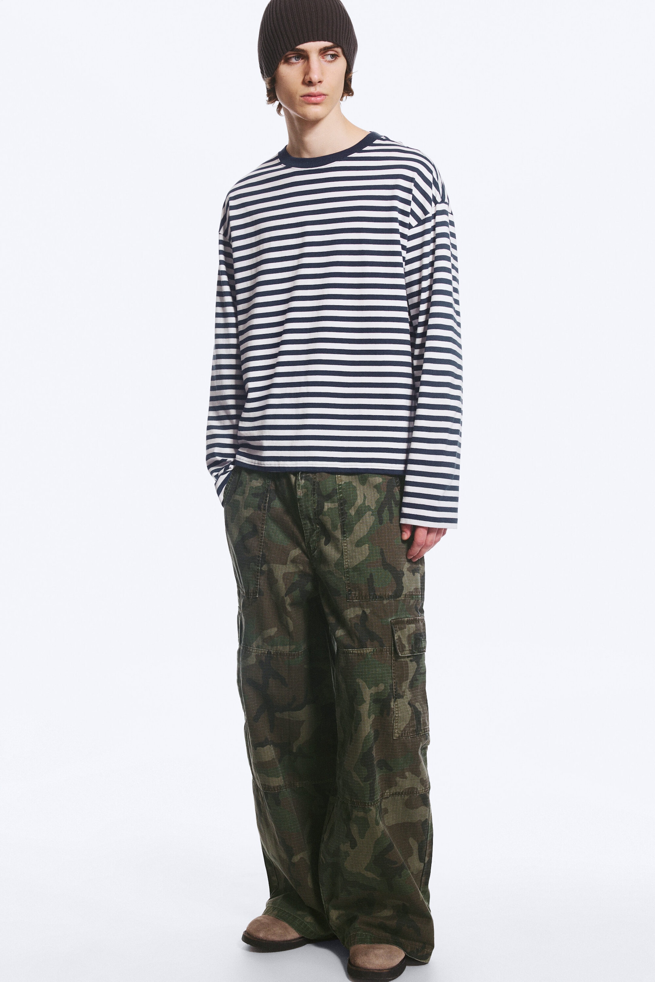 White & Navy Stripes - Loose Boxy Long-Sleeved T-shirt - 3