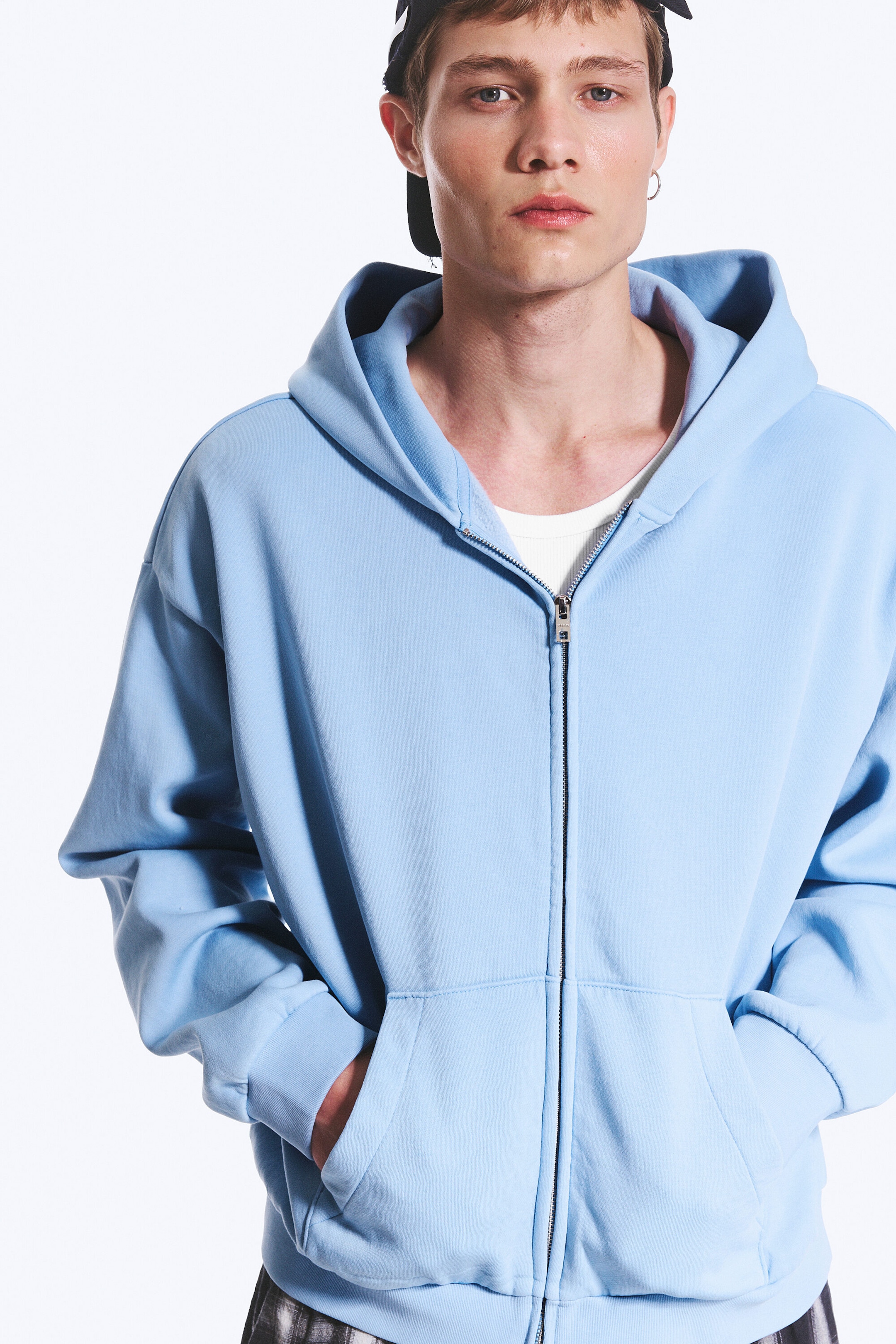 Verwaschenes Hellblau - Weit geschnittener Zip-Hoodie - 2