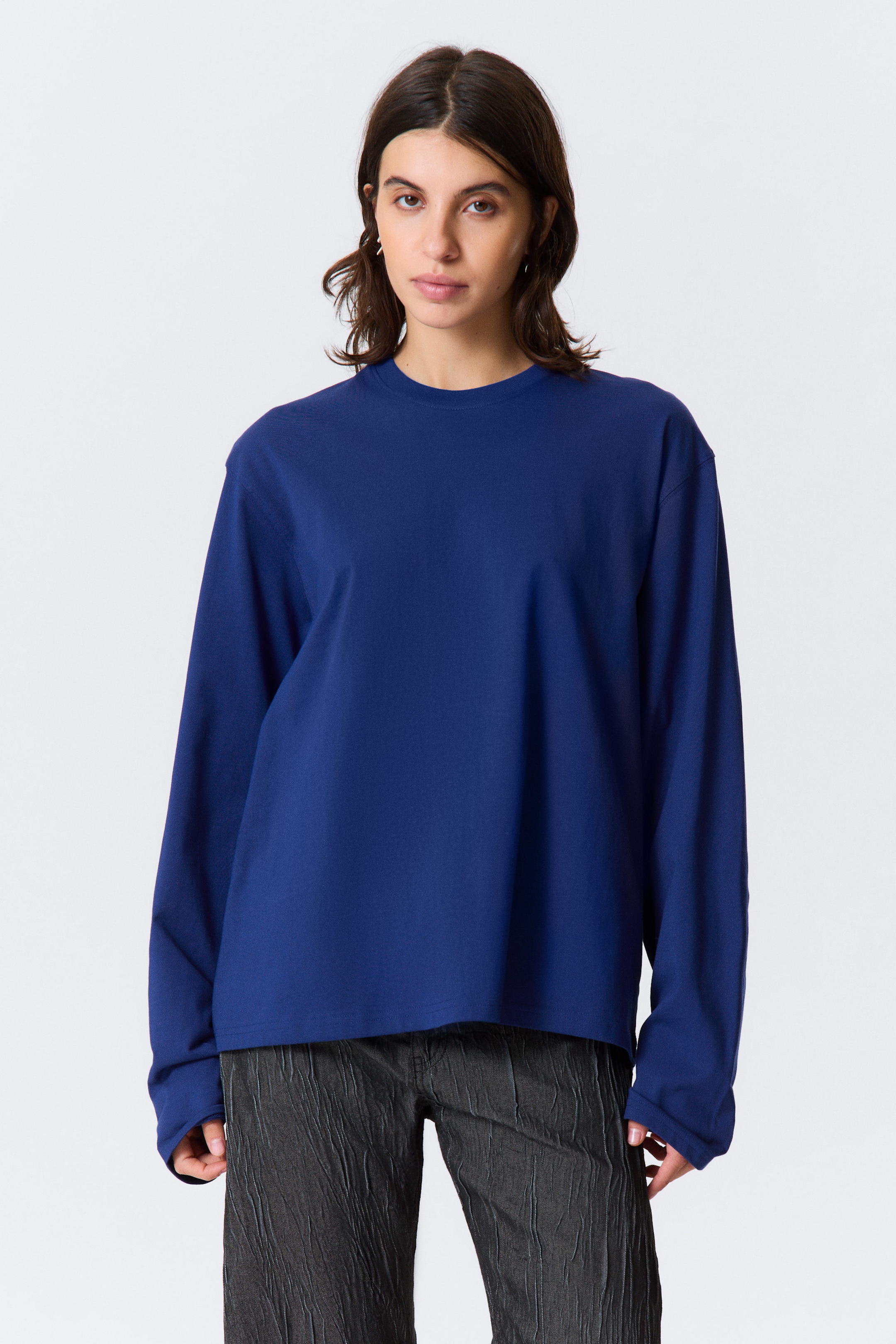 Bright Blue - Long-Sleeved Boxy Cotton T-shirt - 2