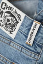 US Blue - Hellblau - Issue –Tapered Jeans mit niedriger Taille - 5