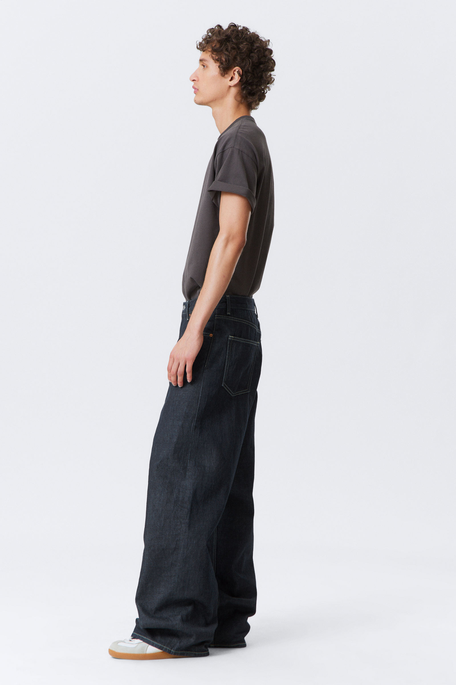 パンツ weekday Astro Baggy 32/34Seventeen Blue Weekday Unisex Astro baggy wide leg jeans in blue | ASOS