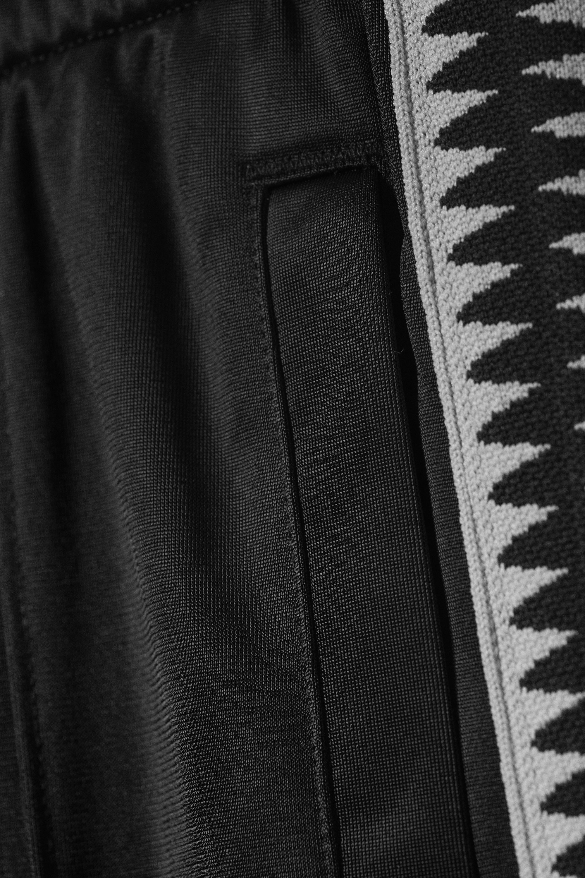 Black - Relaxed Contrast Stripe Trackpants - 5