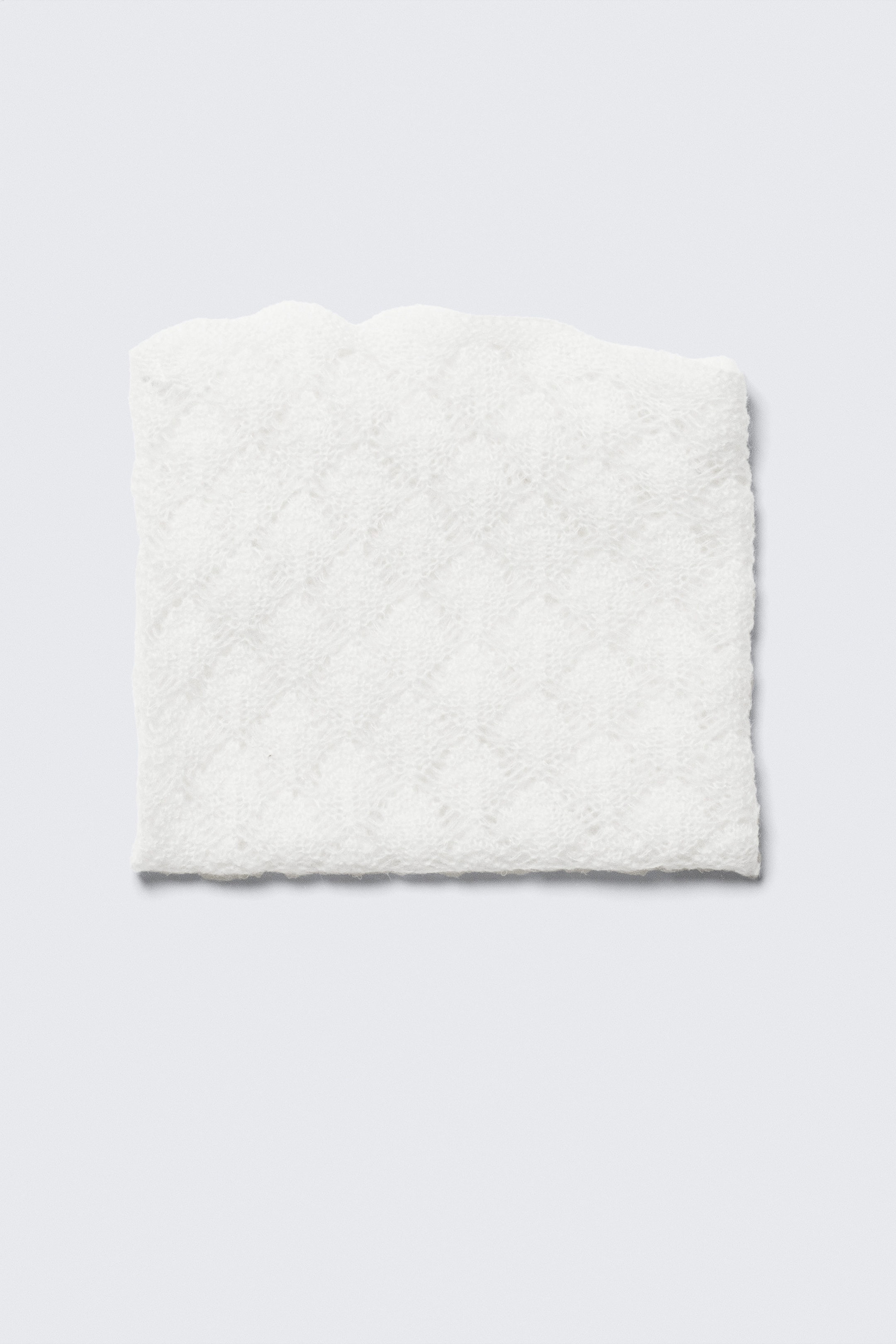 Light White - Textured Triangle Knit Scarf - 2