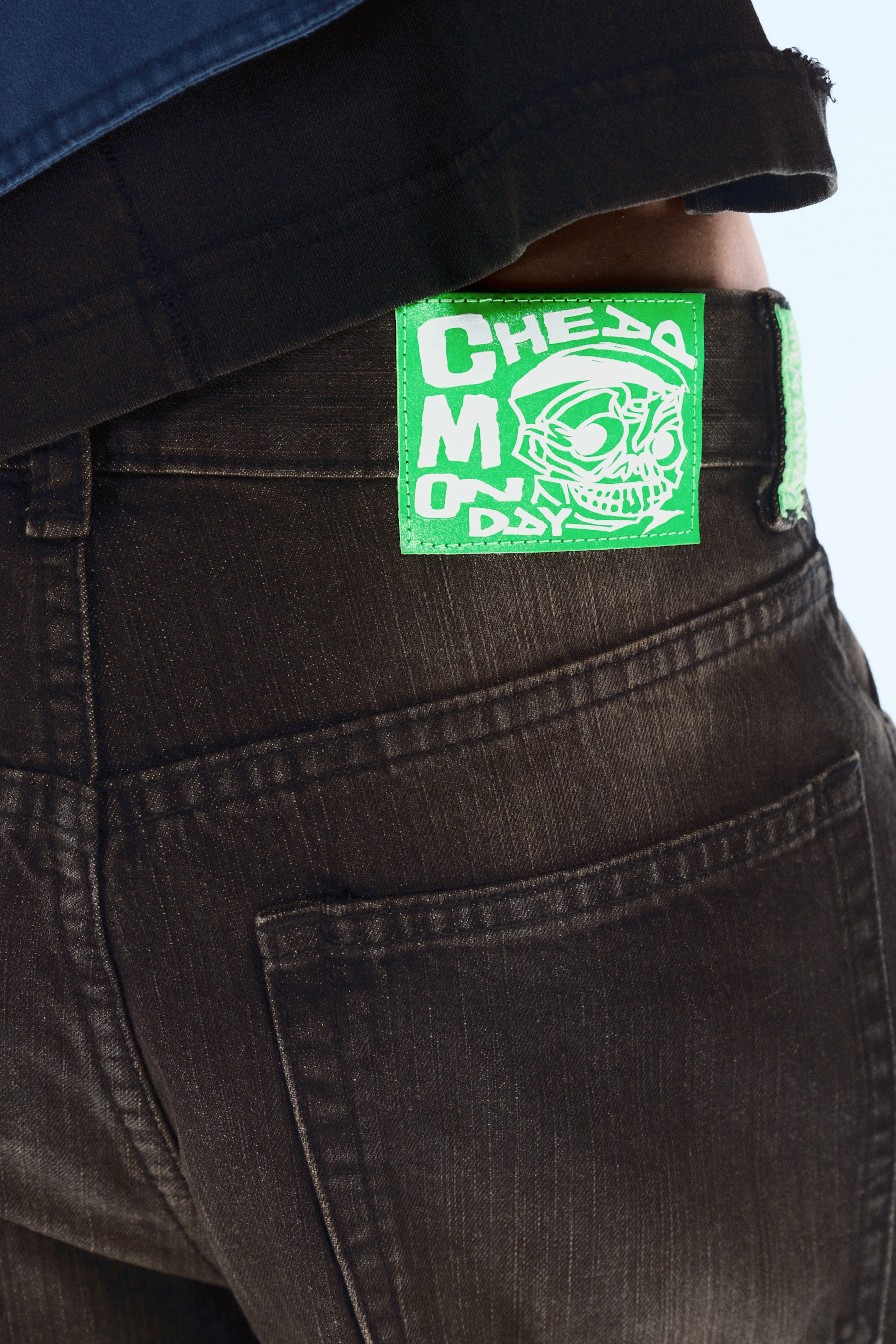 Mustard Black - Schwarz - Looser – Weite Jeans mit normaler Taille - 4