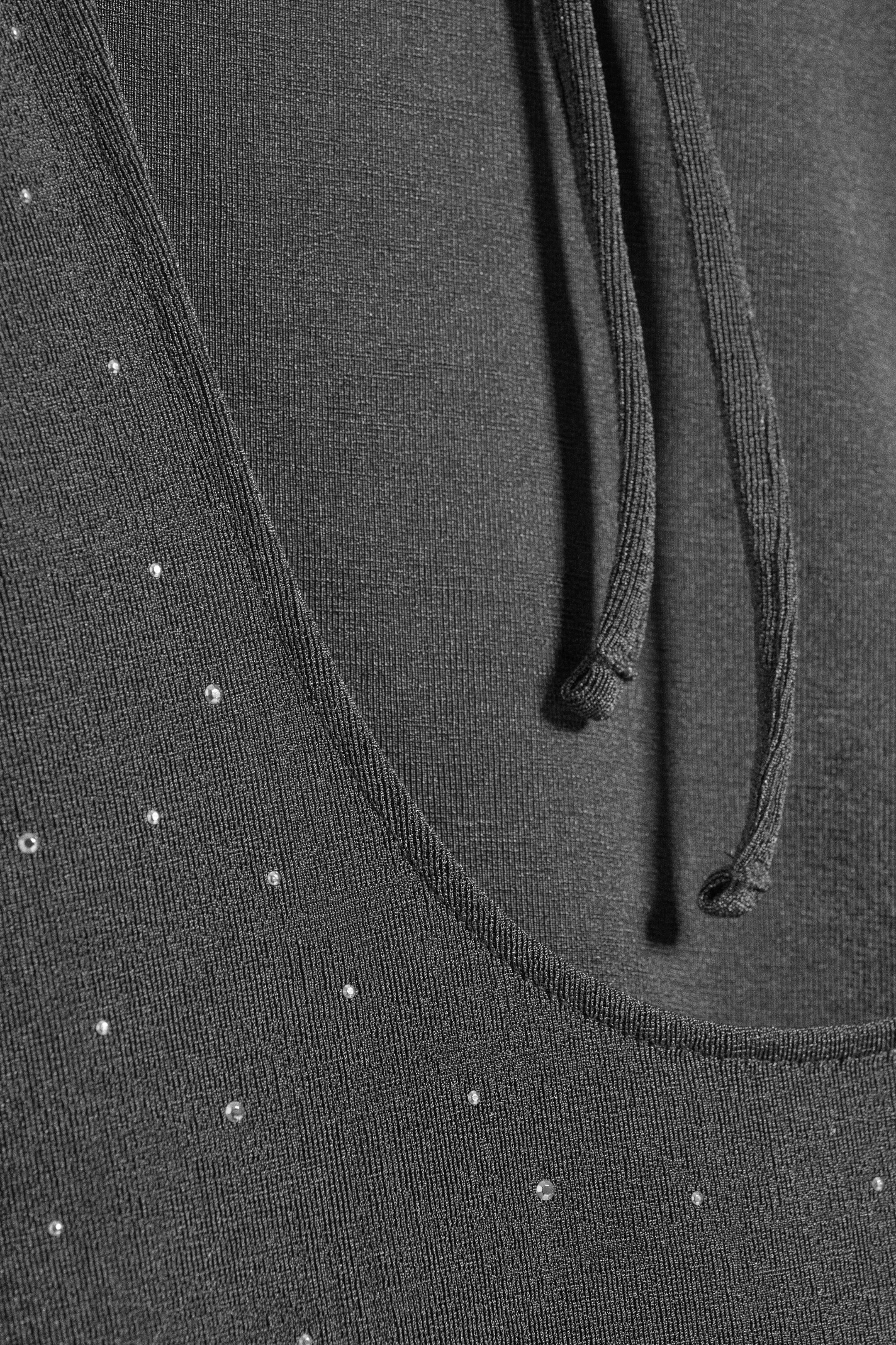 Dunkelgrau - Strass-Minikleid mit offenem Rücken - 5