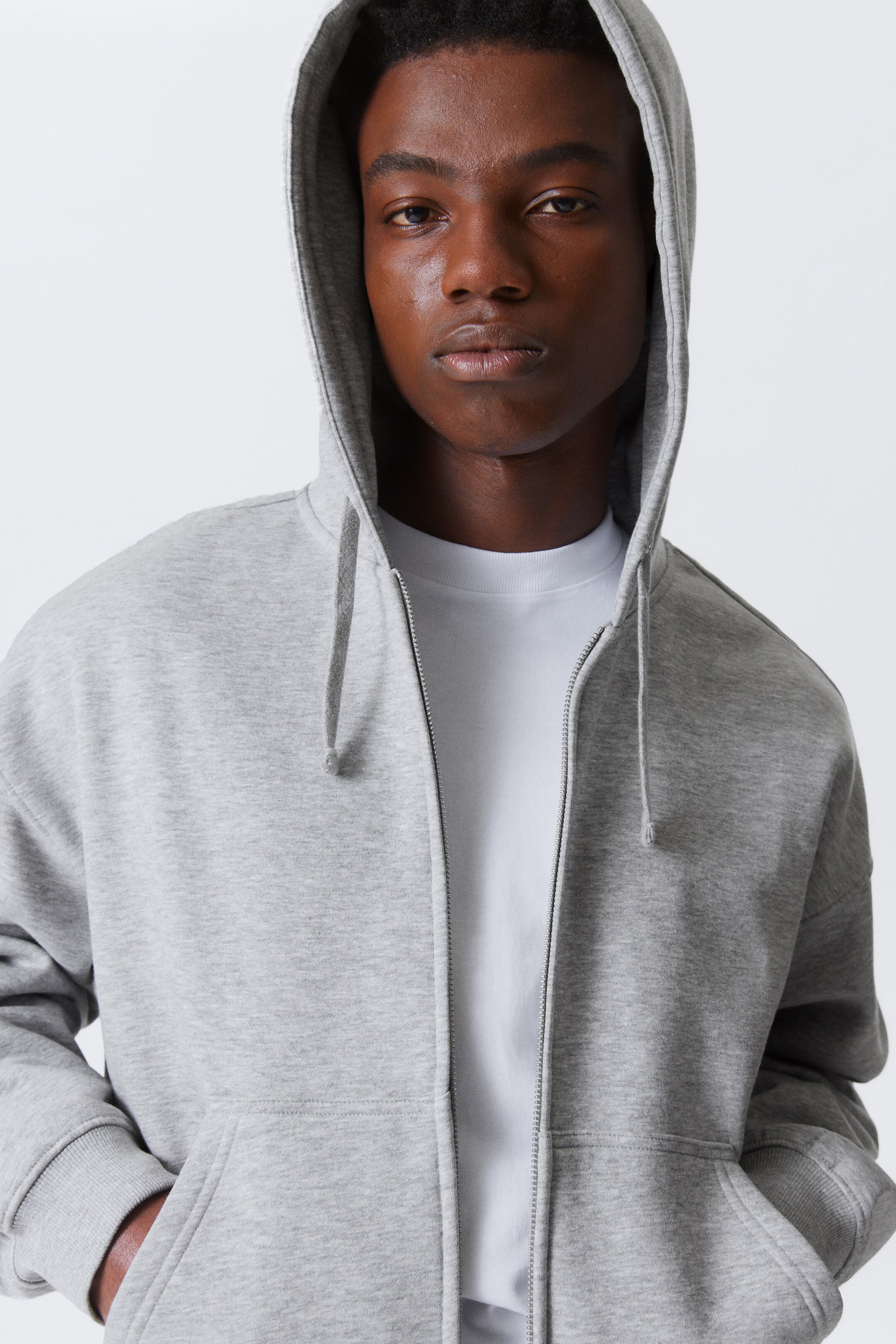 Zobraziť väčší obrázok: Boxy Midweight Zip Hoodie - Light Grey Melange - MUŽI | H&M SK 2
