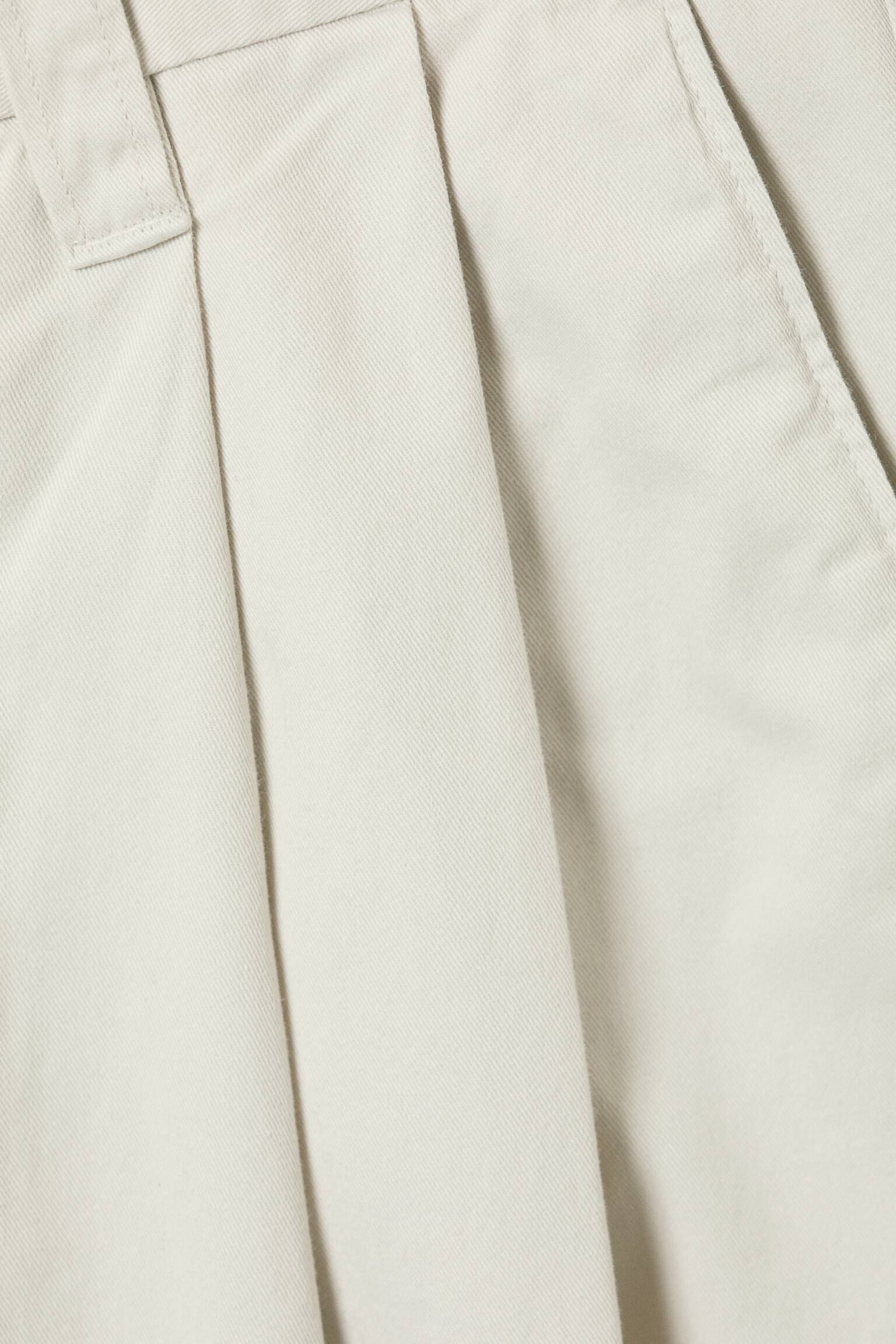 Otis ruimvallende chino van katoenen twill met plooien - Lichtbeige/Zwart/Donkergrijs - 4