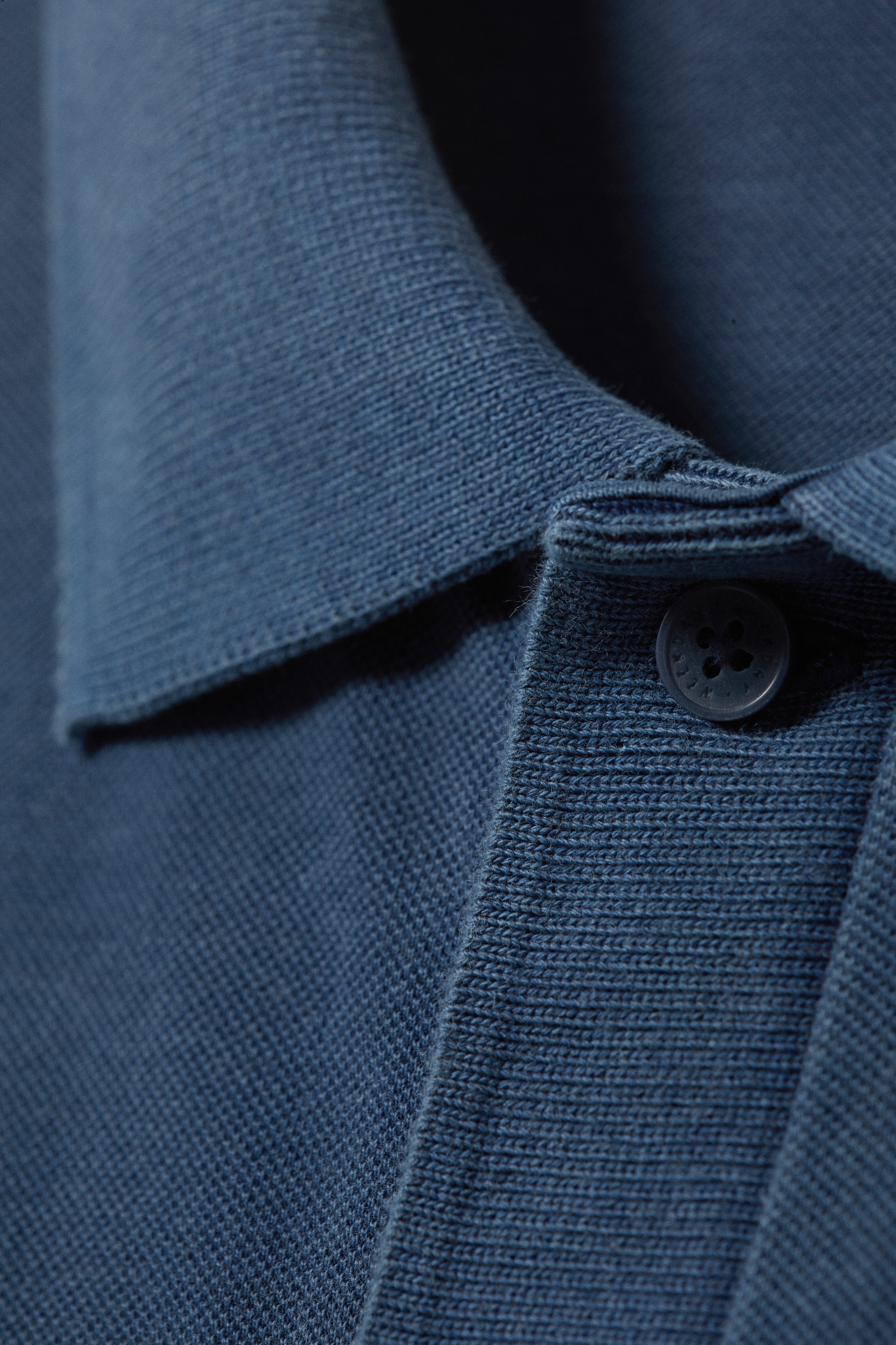 Agrandir l'image: Chemise manches longues boutonnée piqué - Bleu marine délavé - HOMME | H&M FR 2