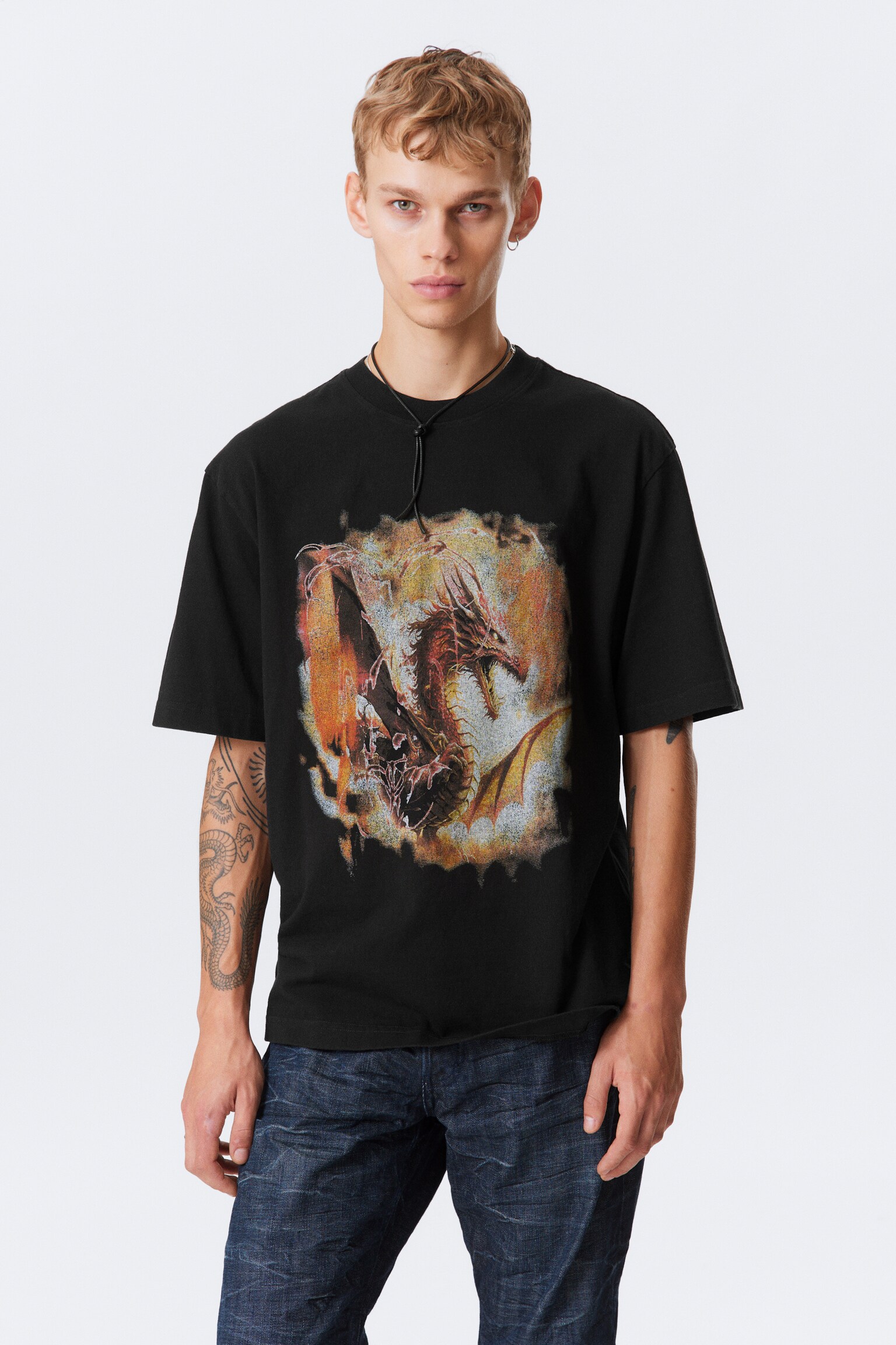 Relaxed Graphic Printed T-shirt - Black - Dragon Gate/Black - Cosmic Eagle/Dark Brown - Drea8m/Dark Blue - Underground Bird