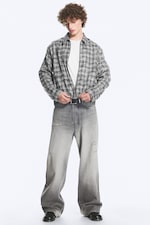 Schwarz kariert - Minimalistisches Overshirt mit Reißverschluss - 1