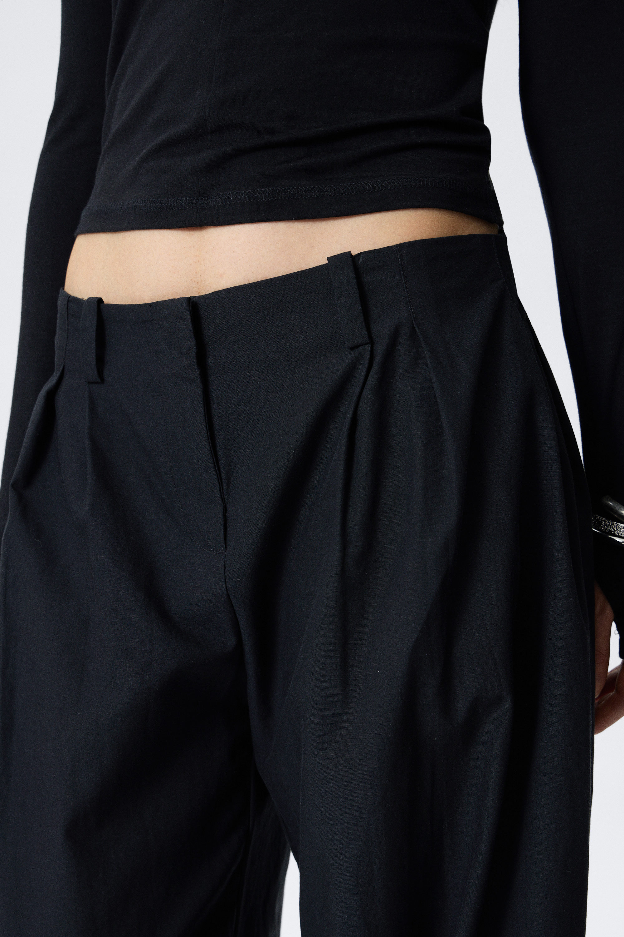 Black - Aya Pleated Trousers - 2