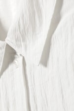 Weiß - Figurbetontes Hemd mit geraffter Taille - 1