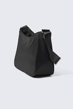 Svart - Medium axelremsväska i nylon-twill - 2