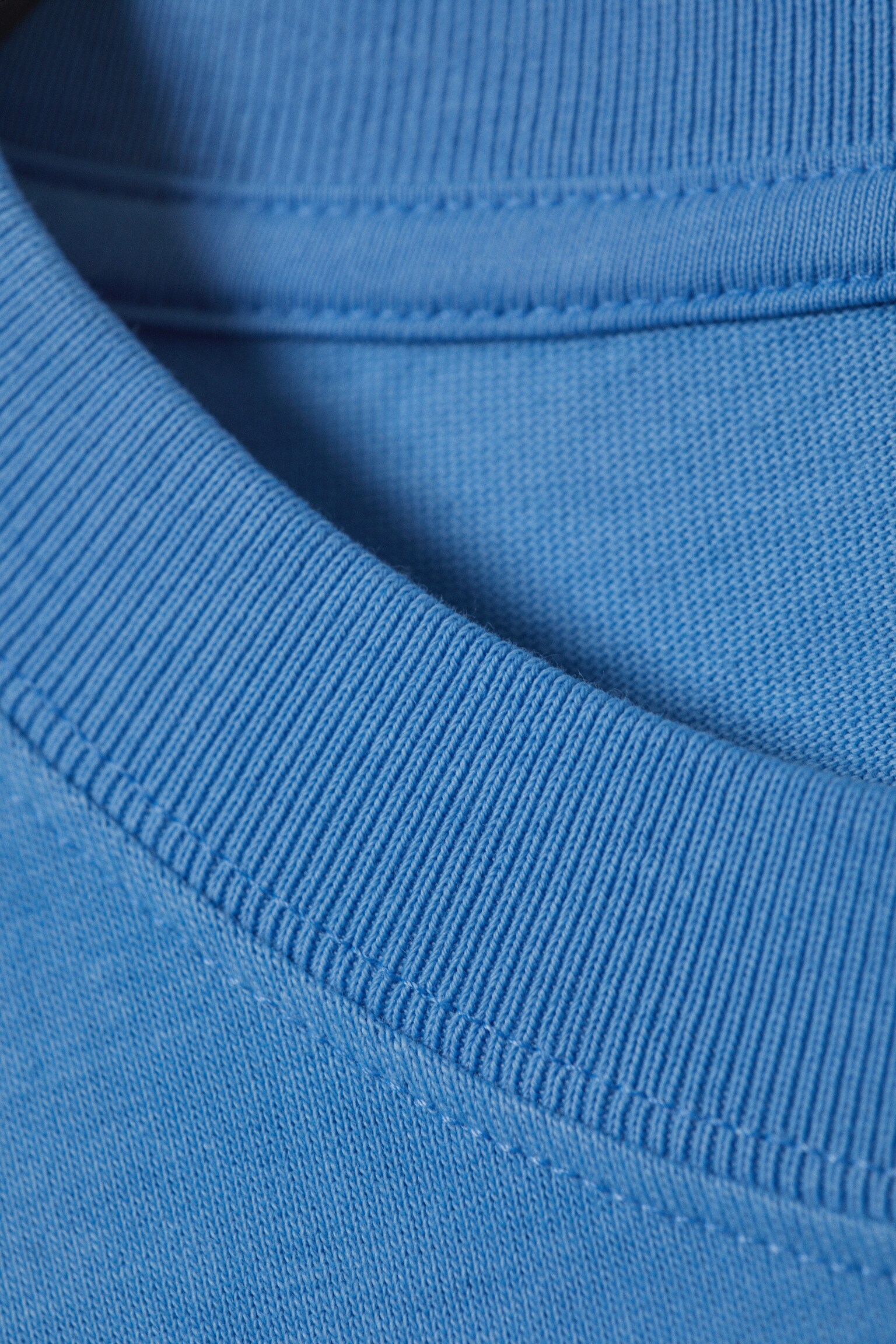 Tolles Longsleeve in Boxy-Passform - Blau mit Fading-Effekt - 3