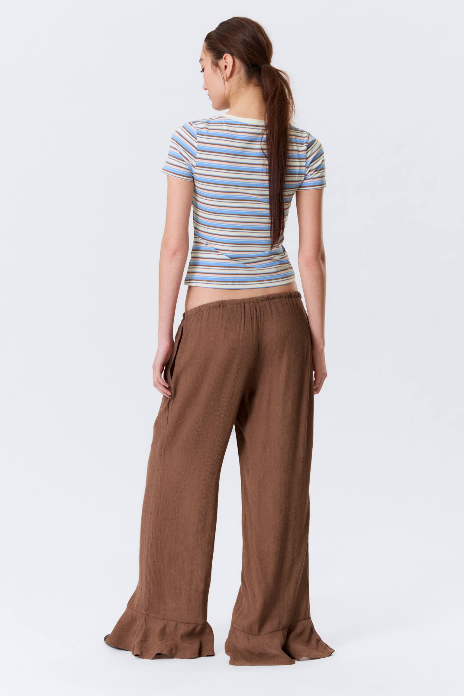 Loose bukser med flæser og mellemhøj talje - Brun/Lys beige/Beige - Slangeskindsmønster - 5