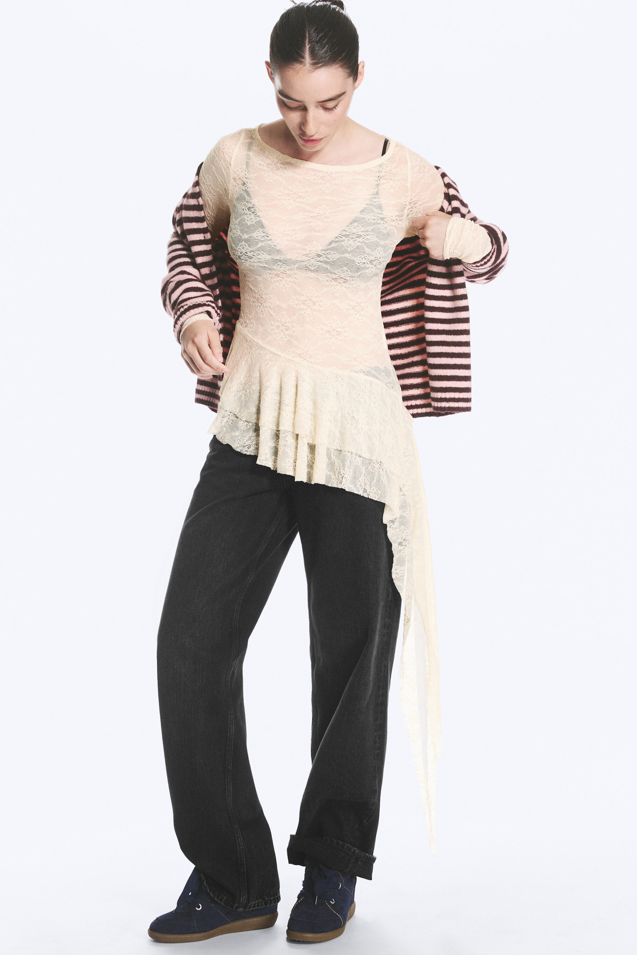 Dusty White - Asymmetric lace long-sleeve - 2