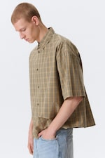 Beige kariert - Kurzärmeliges Hemd mit Boxy-Passform - 2